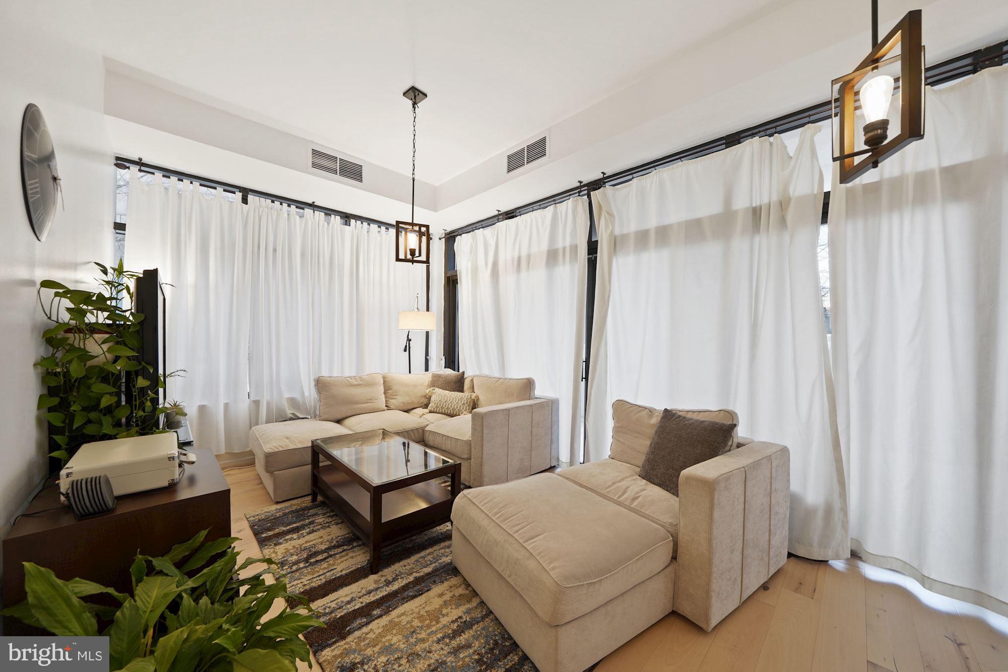 ATRIUM CONDO - Residential