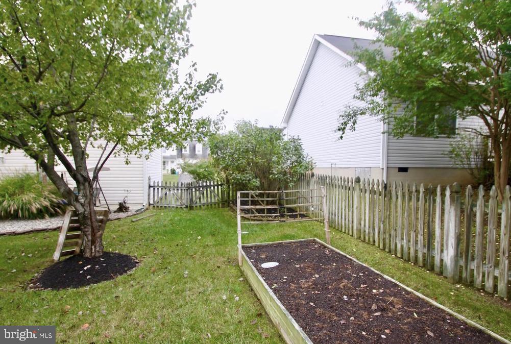 LEE'S HILL GRANDSTAFF NO - Residential Lease