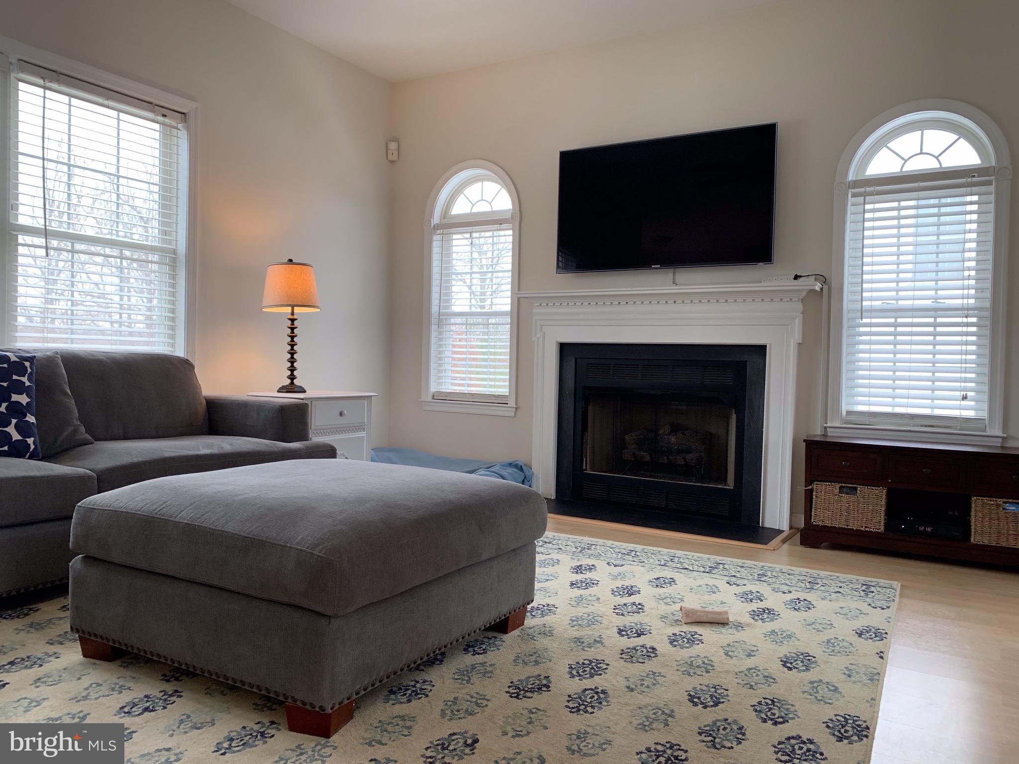 LEE'S HILL GRANDSTAFF NO - Residential Lease