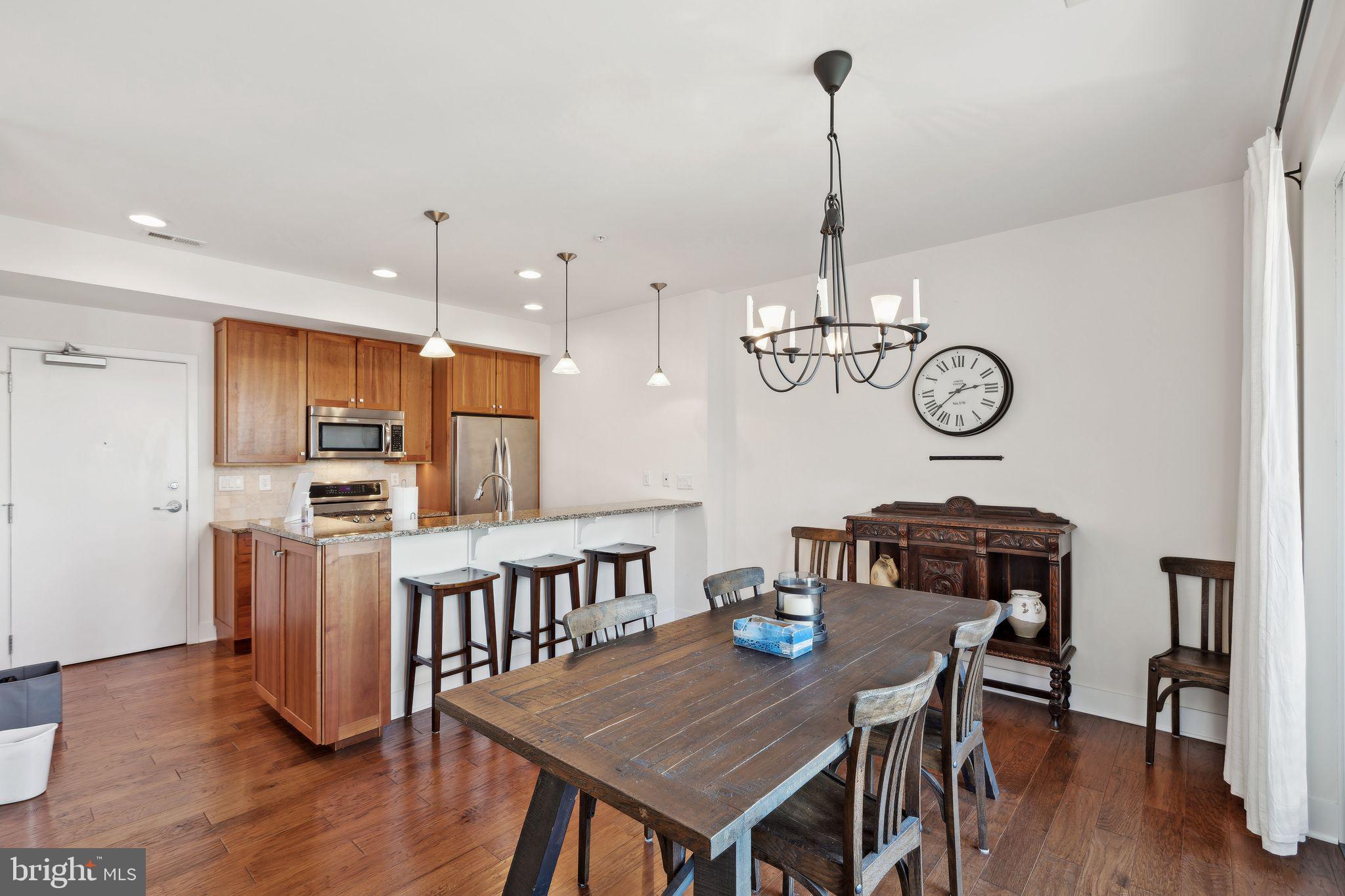 THE GLEASON - Residential Lease