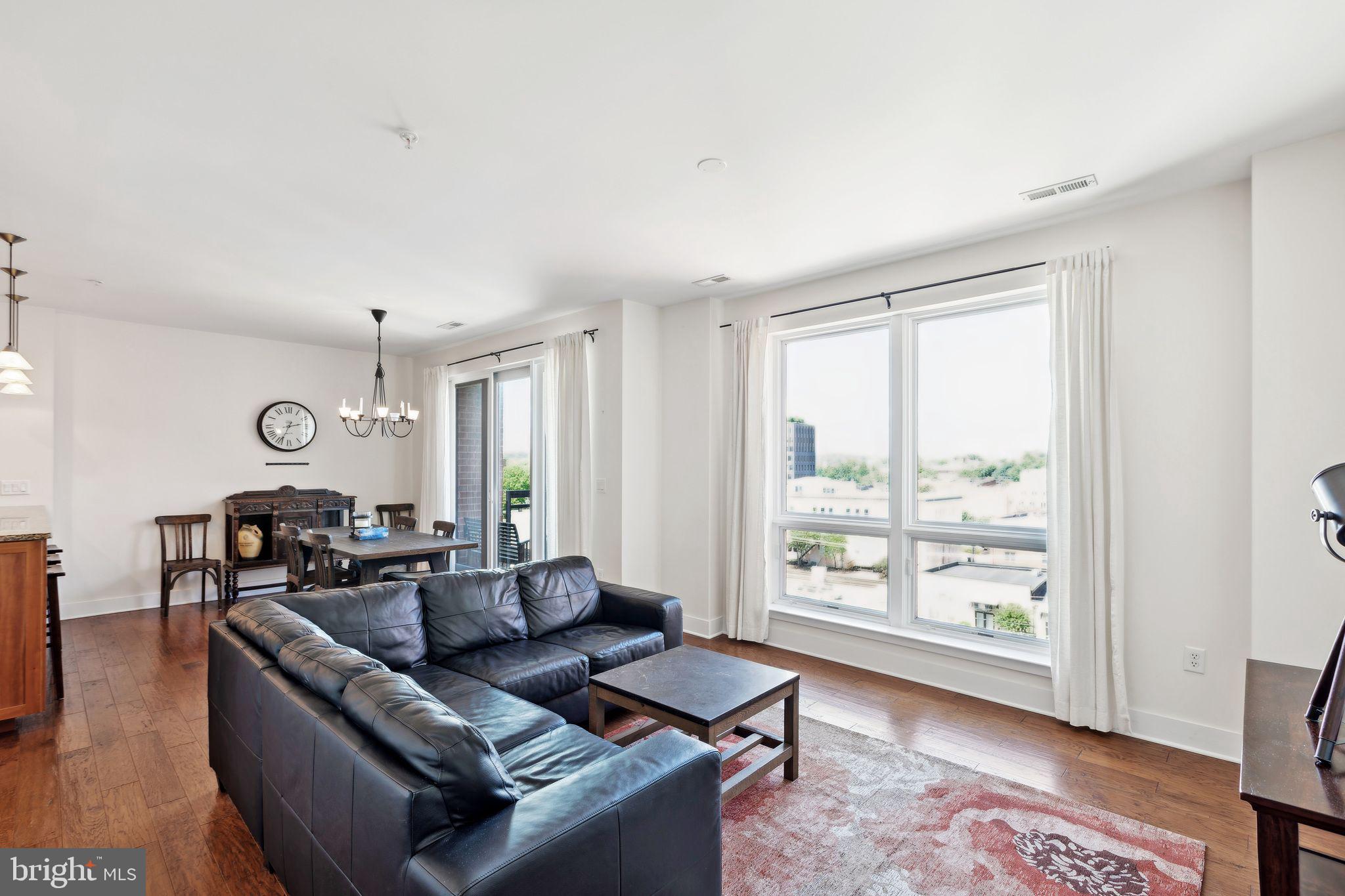 THE GLEASON - Residential Lease