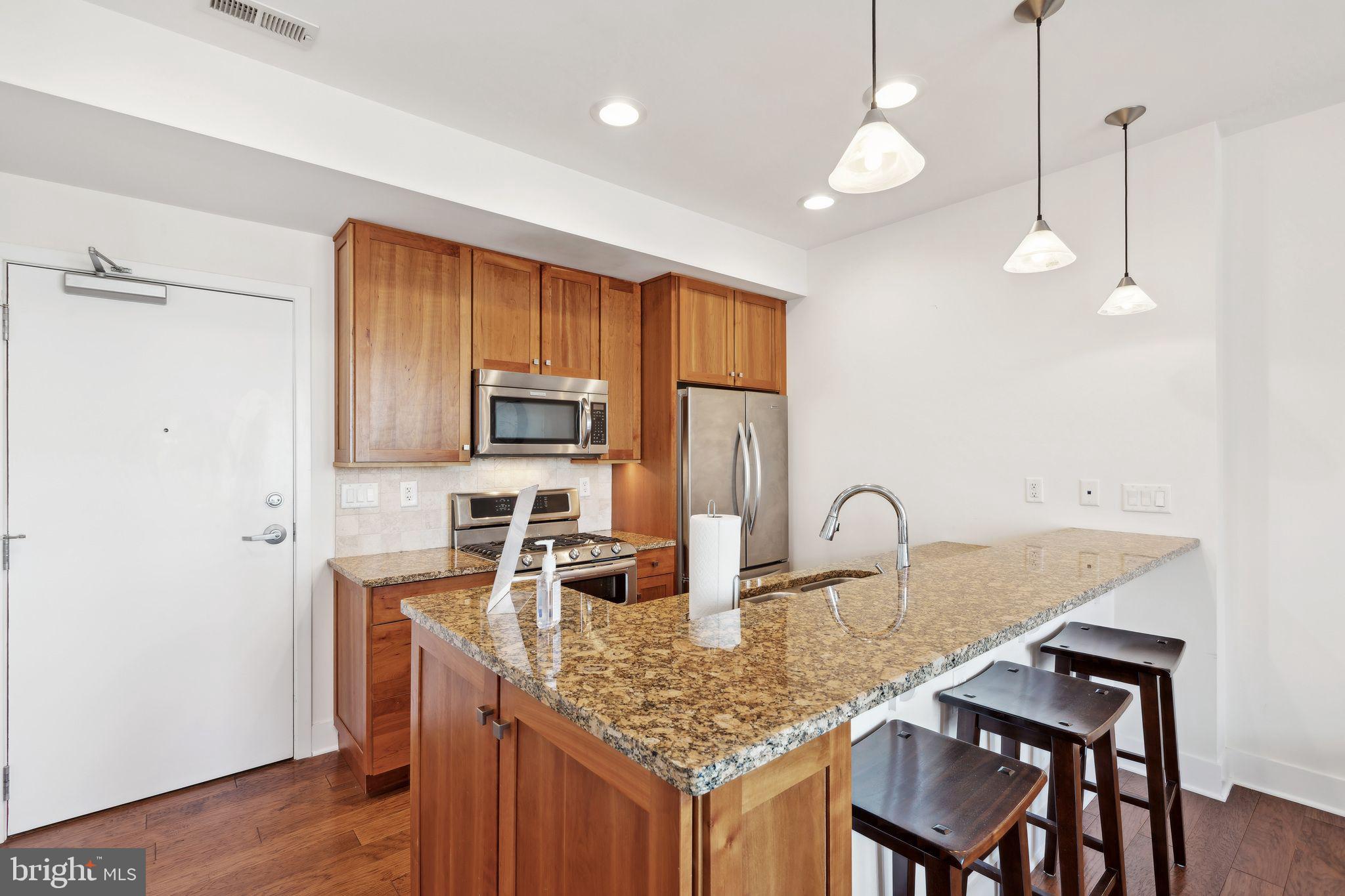 THE GLEASON - Residential Lease