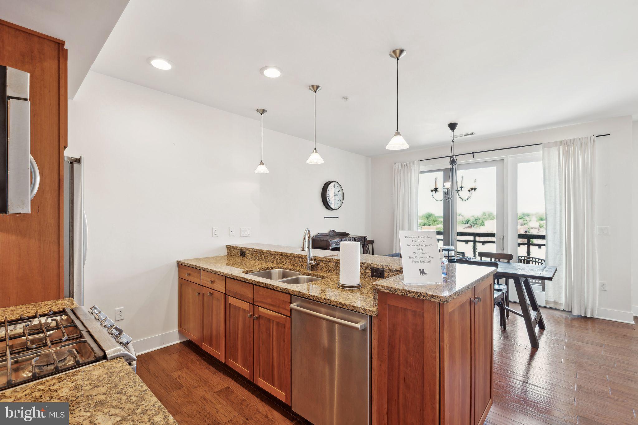 THE GLEASON - Residential Lease