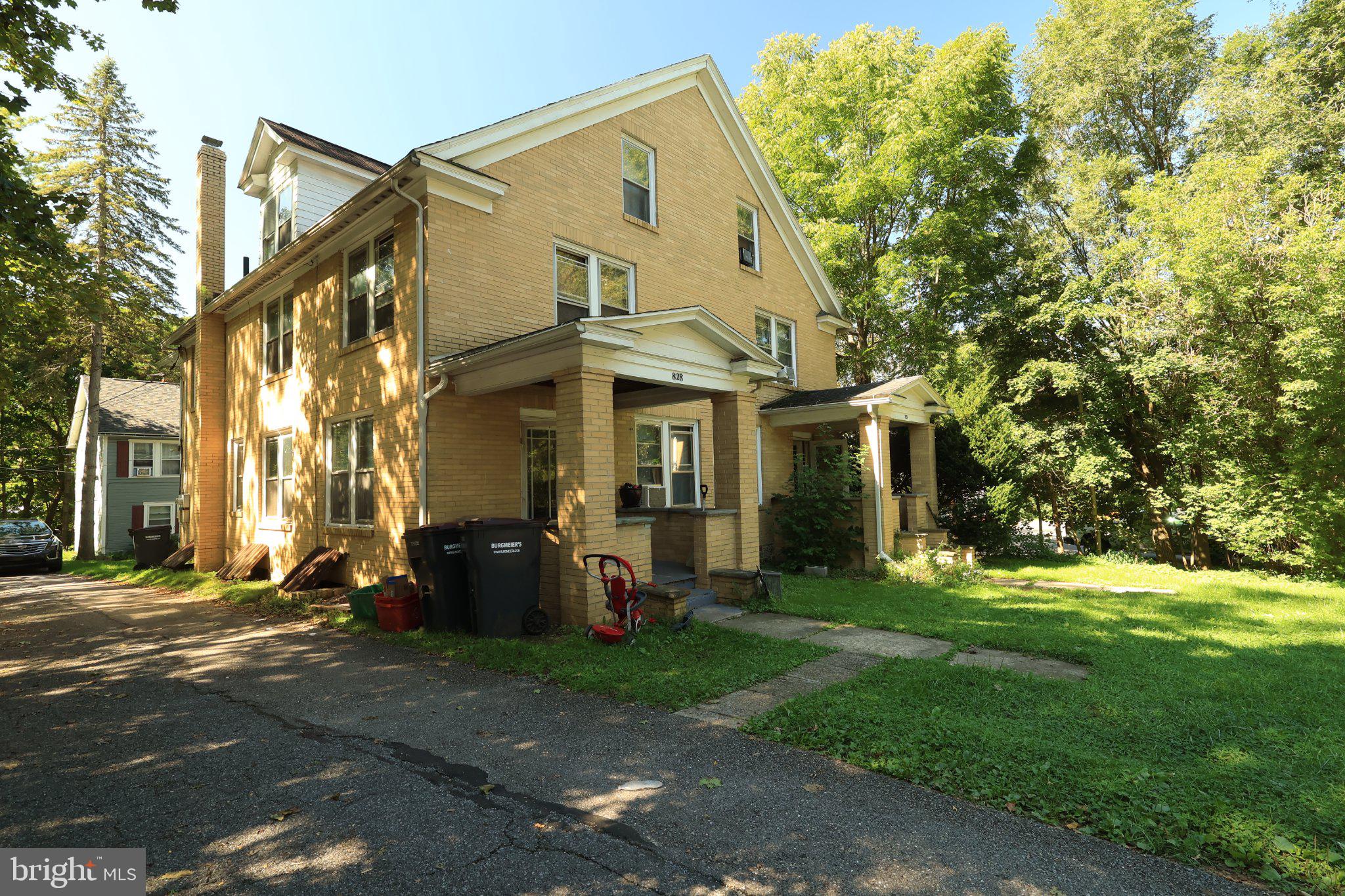 824 ELMWOOD STREET