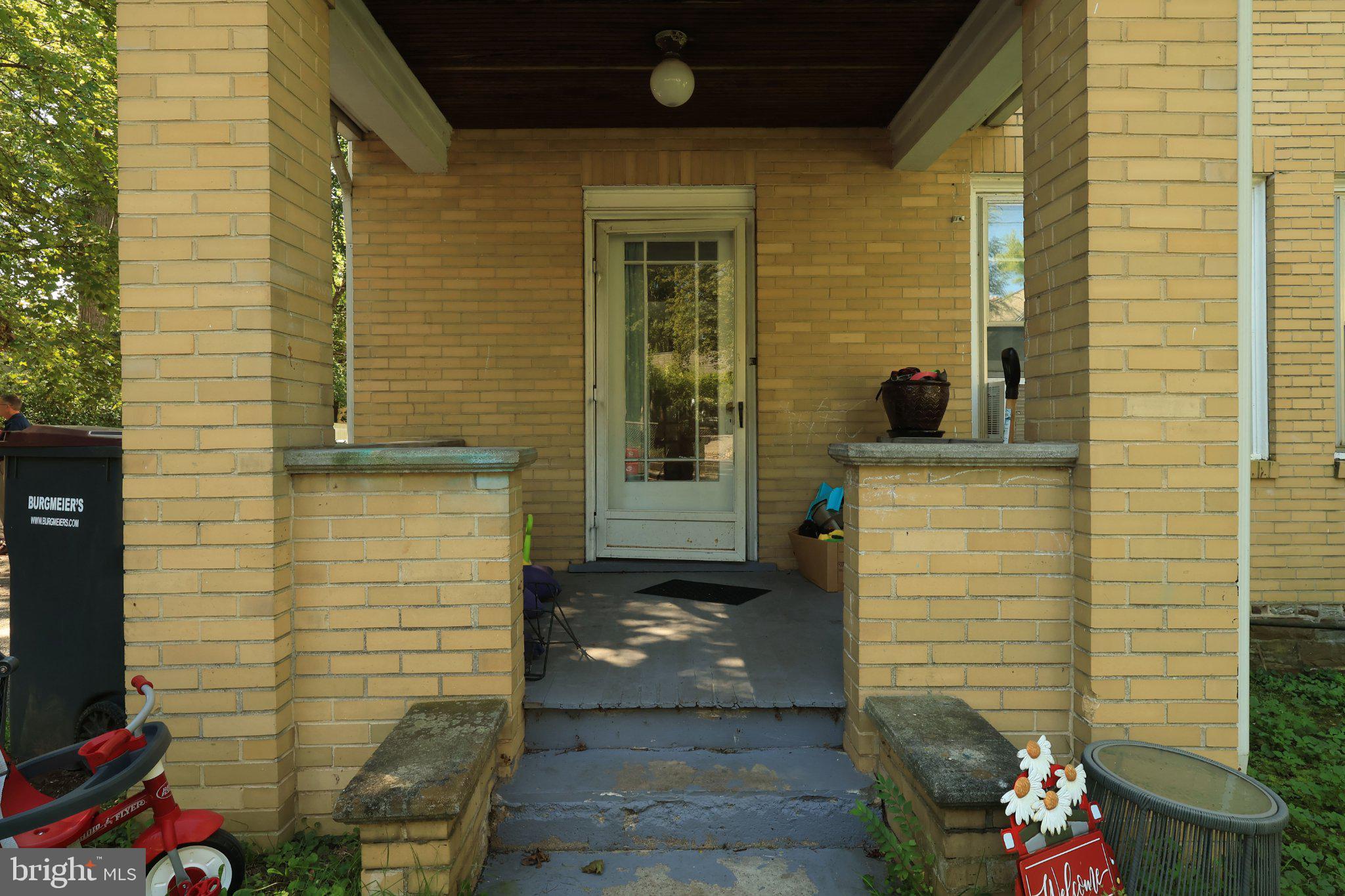 824 ELMWOOD STREET