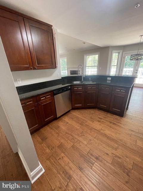 WHITE PLAINS VILLAGE - Residential