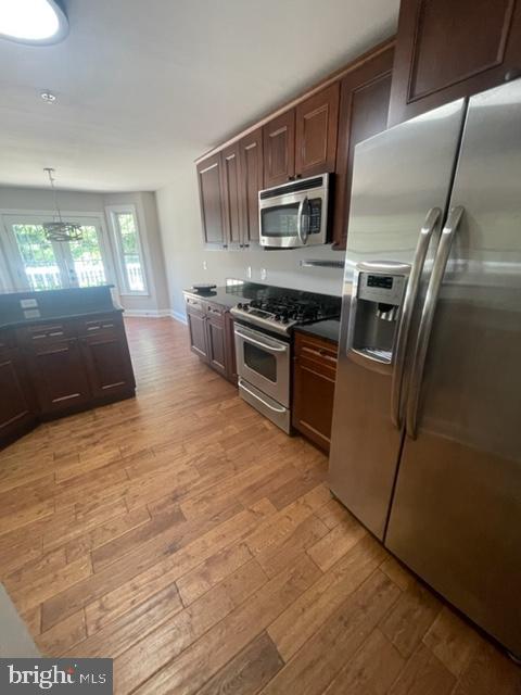 WHITE PLAINS VILLAGE - Residential