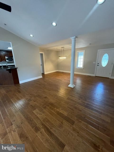 WHITE PLAINS VILLAGE - Residential