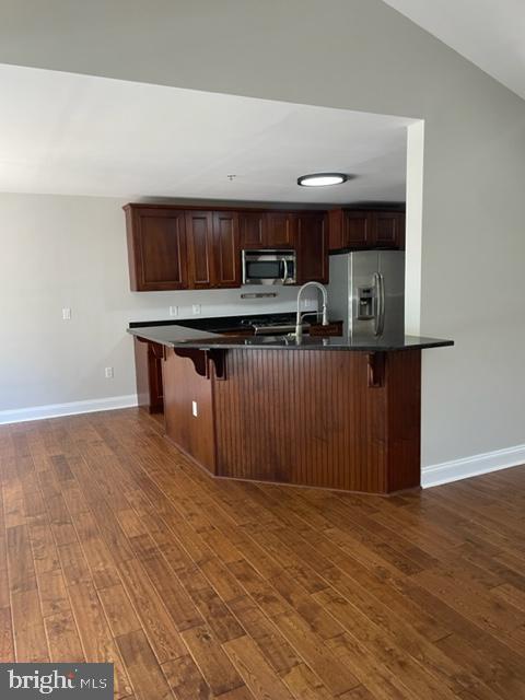 WHITE PLAINS VILLAGE - Residential