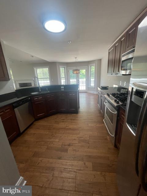 WHITE PLAINS VILLAGE - Residential