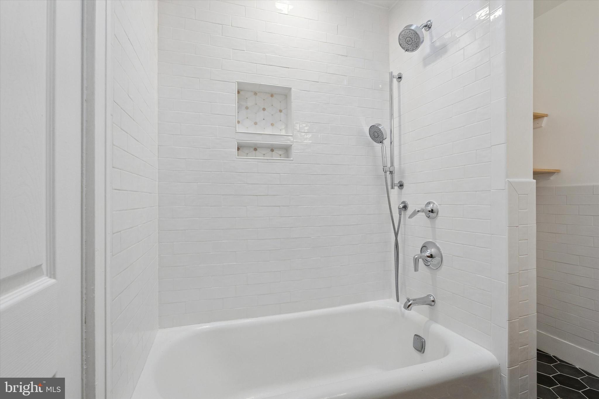 FAIRMOUNT - Residential