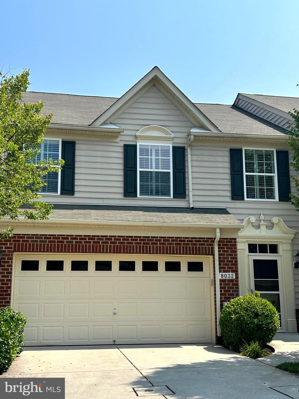 HEARTHSTONE AT VILLAGE CREST CONDOMINIUMS - Residential