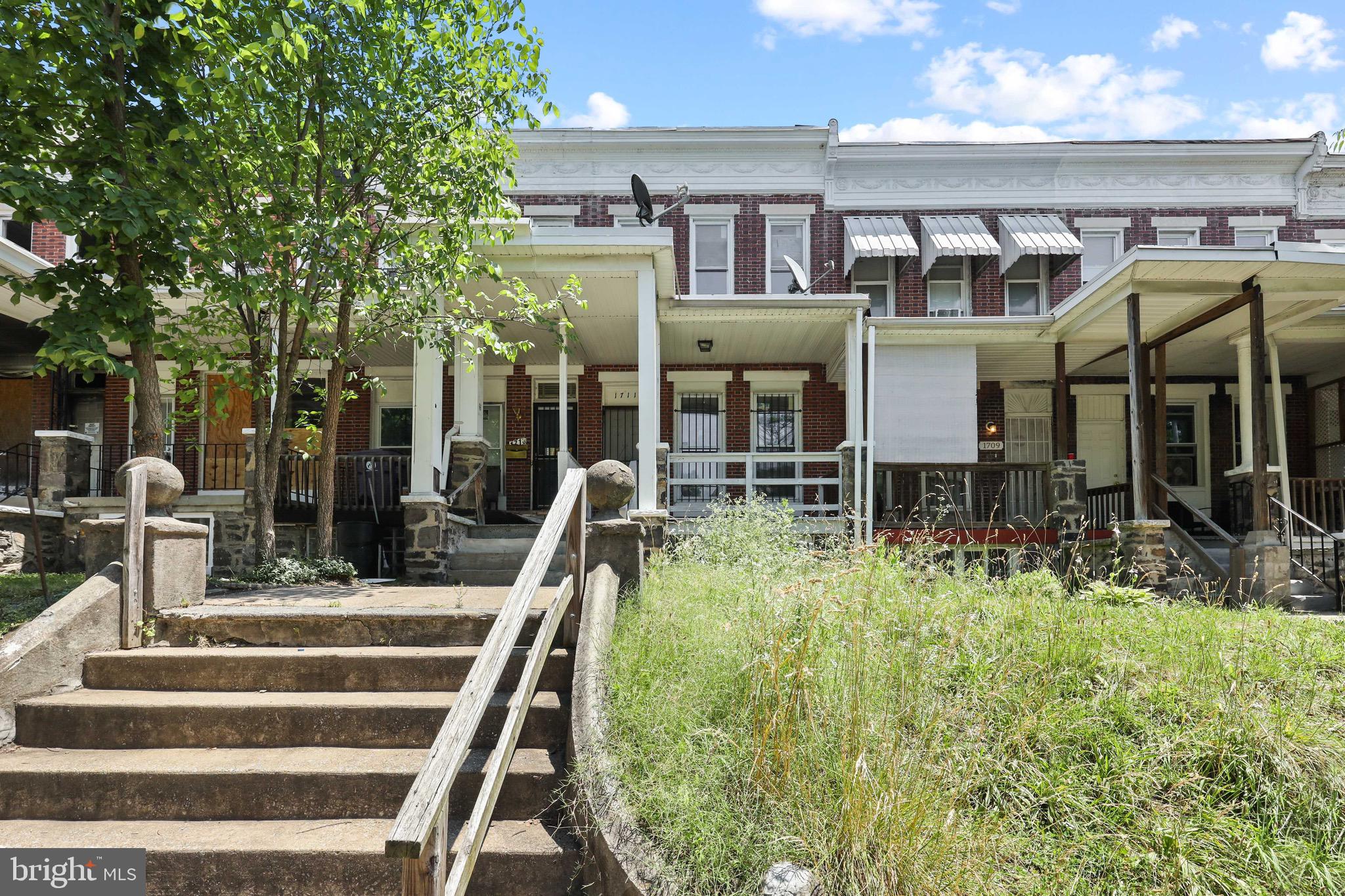 LOCATED IN ROSEMONT, THIS IS A 3 BED 1 BATH ALL ABOVE GRADE! BASEMENT IS UNFINISHED BUT HAS LOTS OF STORAGE SPACE! PROPERTY HAS SPACIOUS LIVING AND DINNING ROOM! SECTION 8 RESIDENTS ARE WELCOME! PROFESSIONALLY MANAGED! SCHEDULE YOUR SHOWING TODAY!