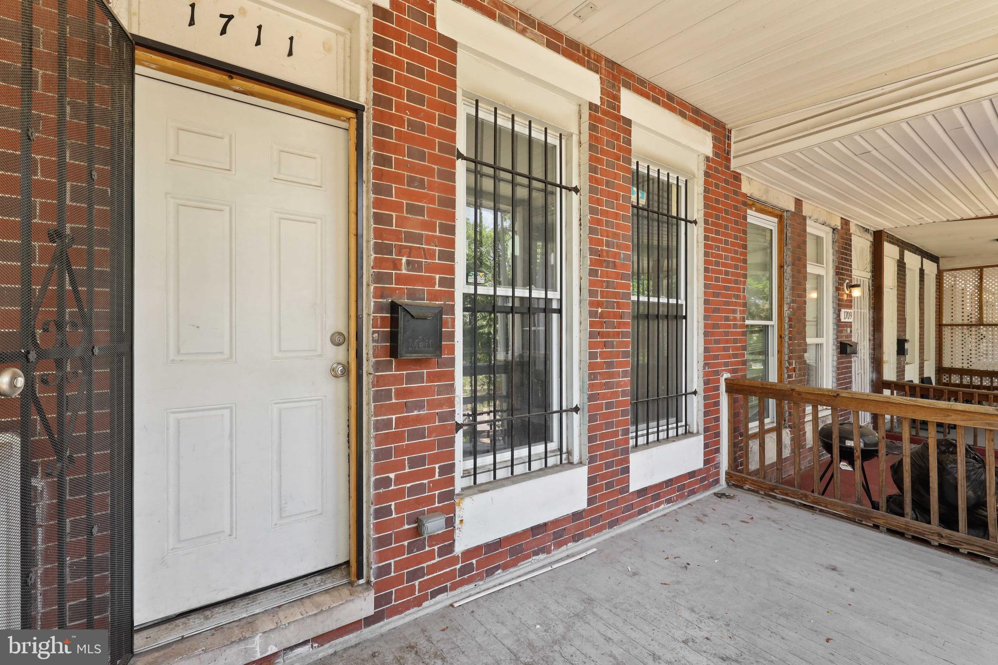 ROSEMONT - Residential Lease