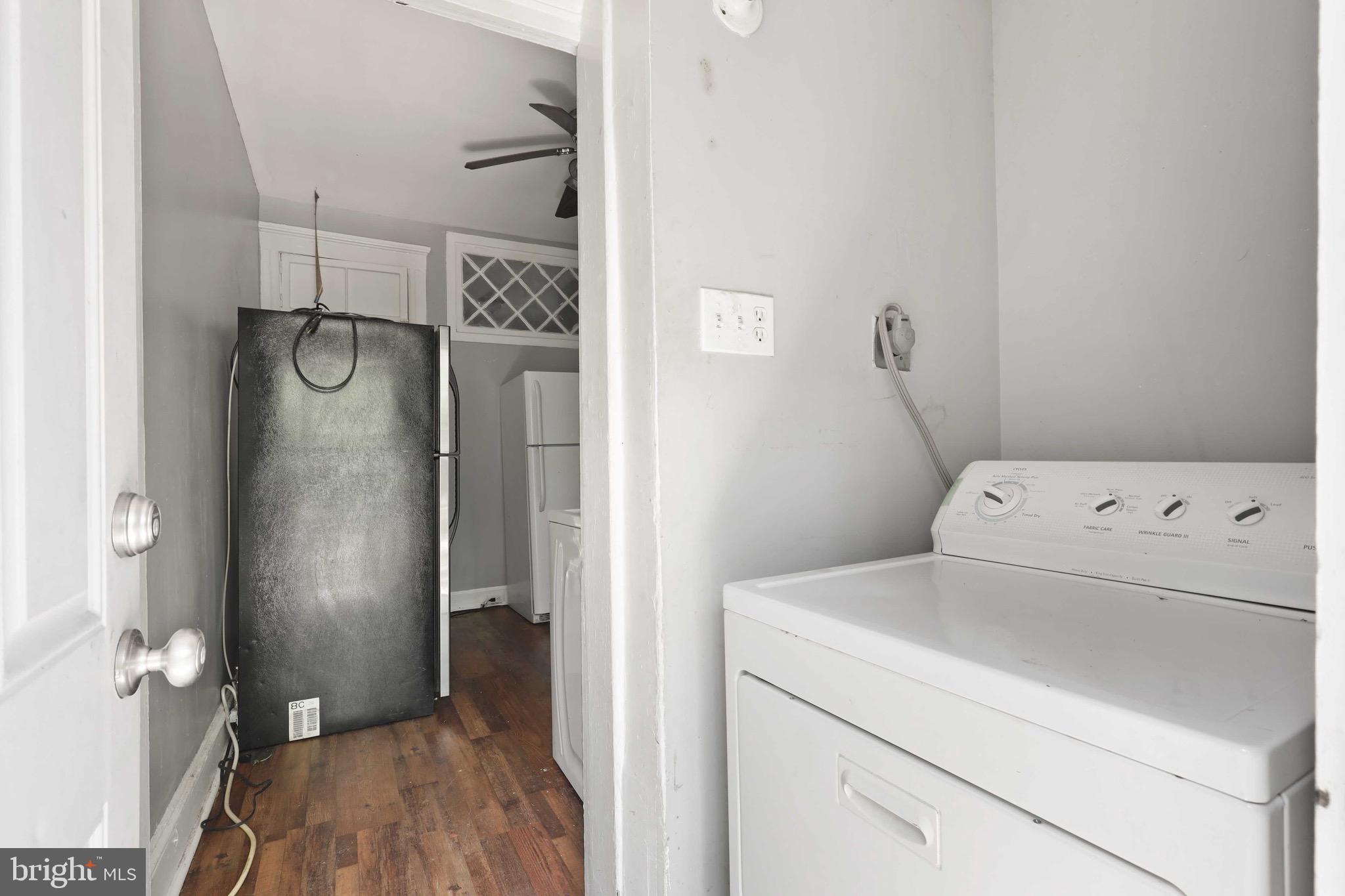 ROSEMONT - Residential Lease