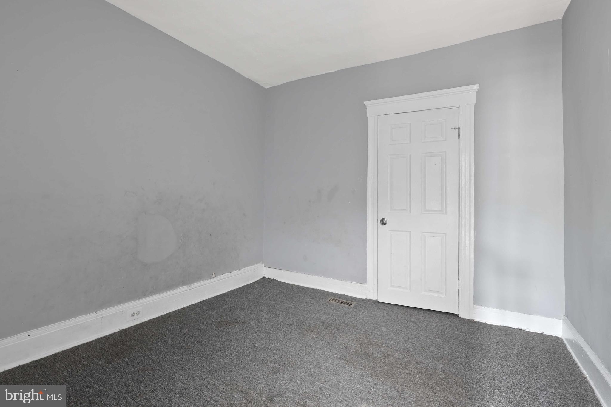 ROSEMONT - Residential Lease