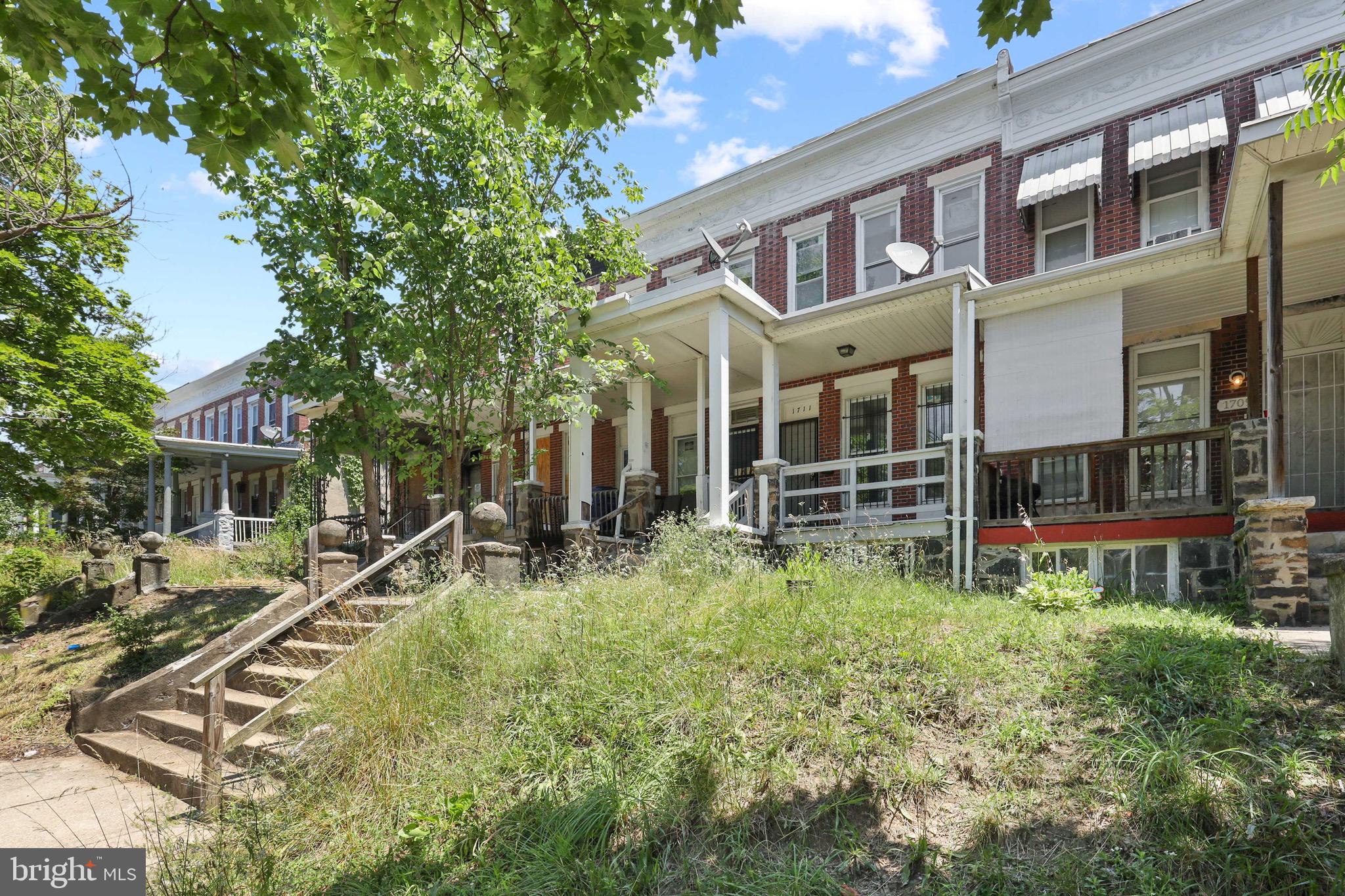 ROSEMONT - Residential Lease