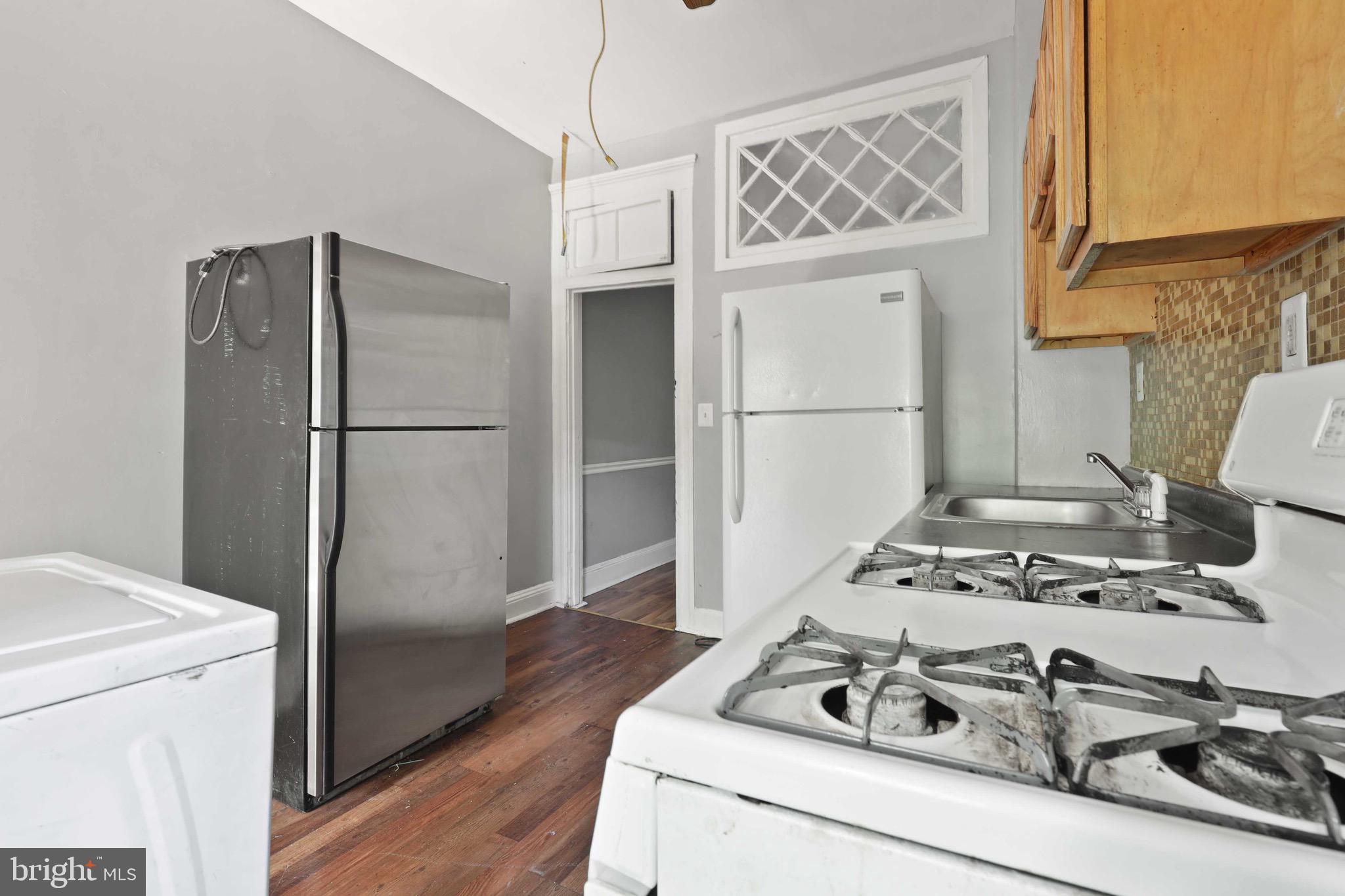 ROSEMONT - Residential Lease