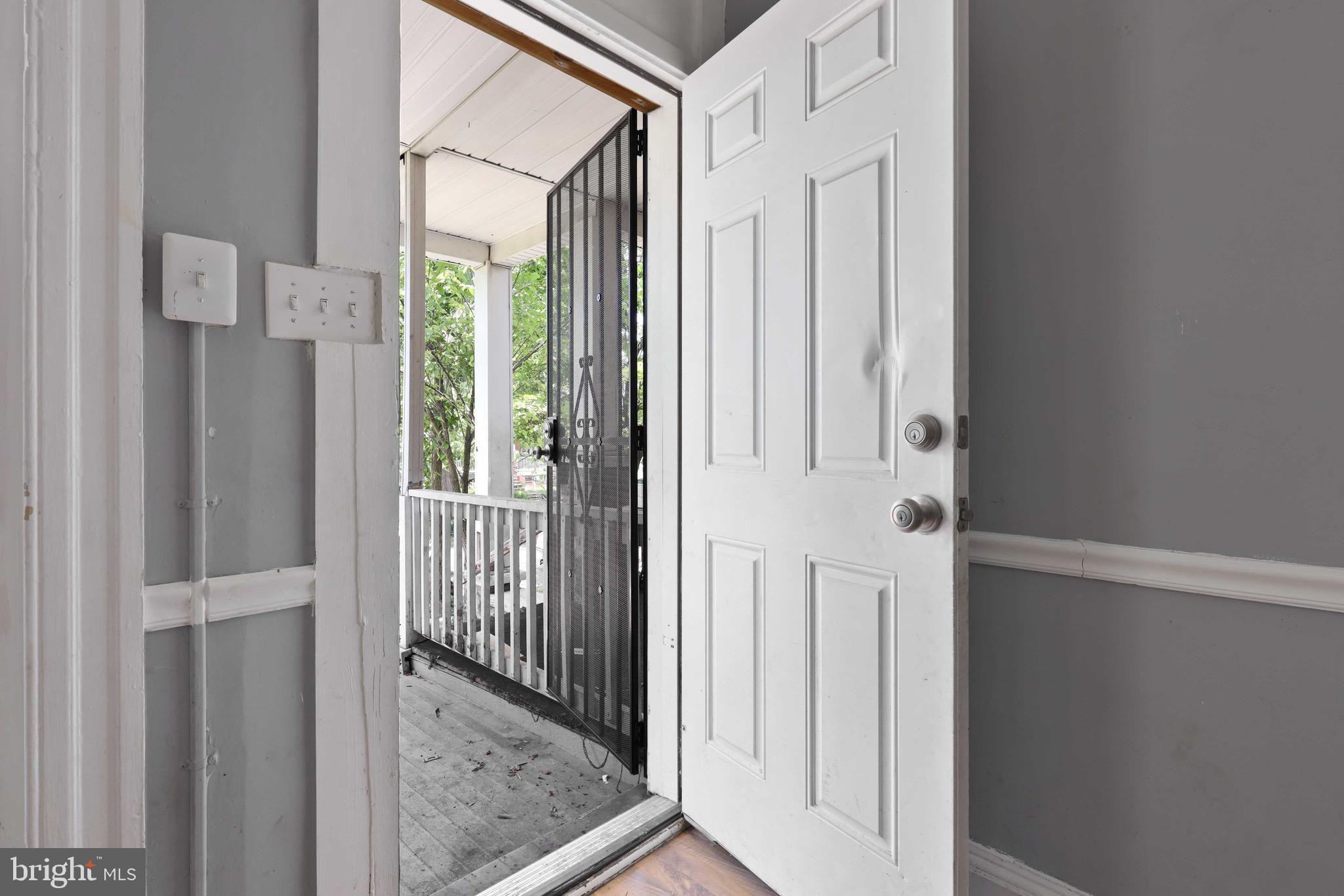 ROSEMONT - Residential Lease