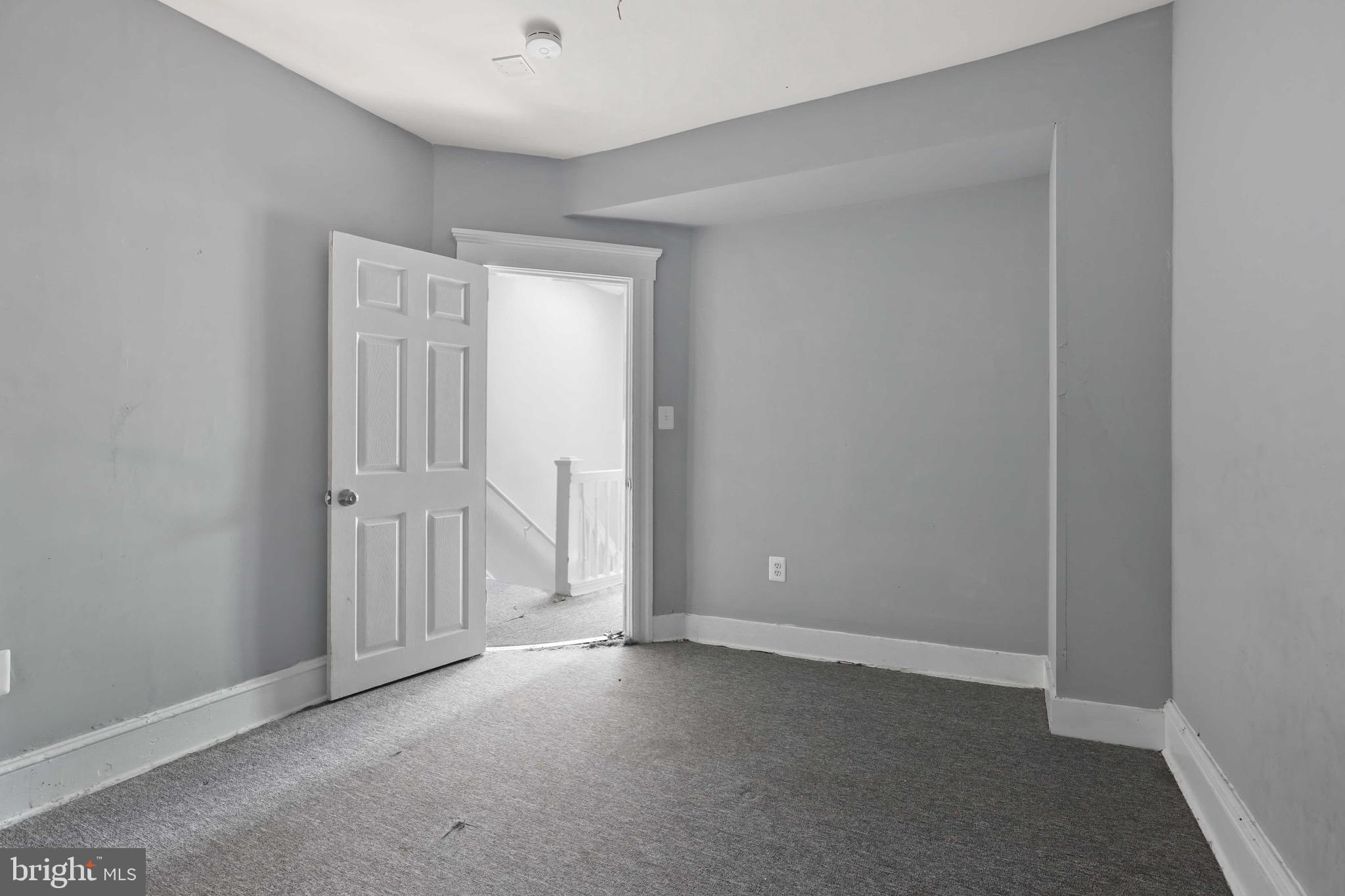 ROSEMONT - Residential Lease