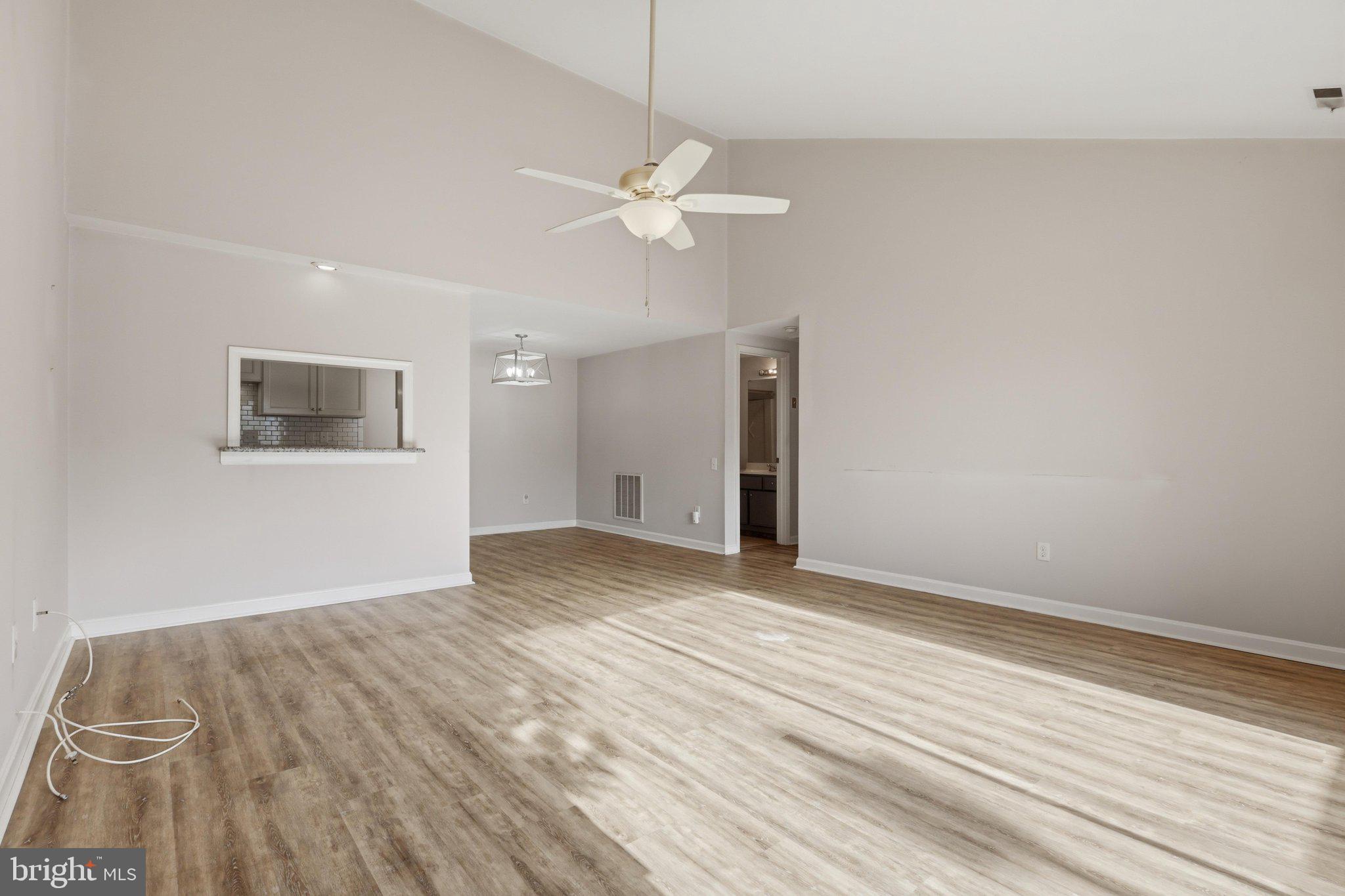 1508 KENSINGTON DRIVE