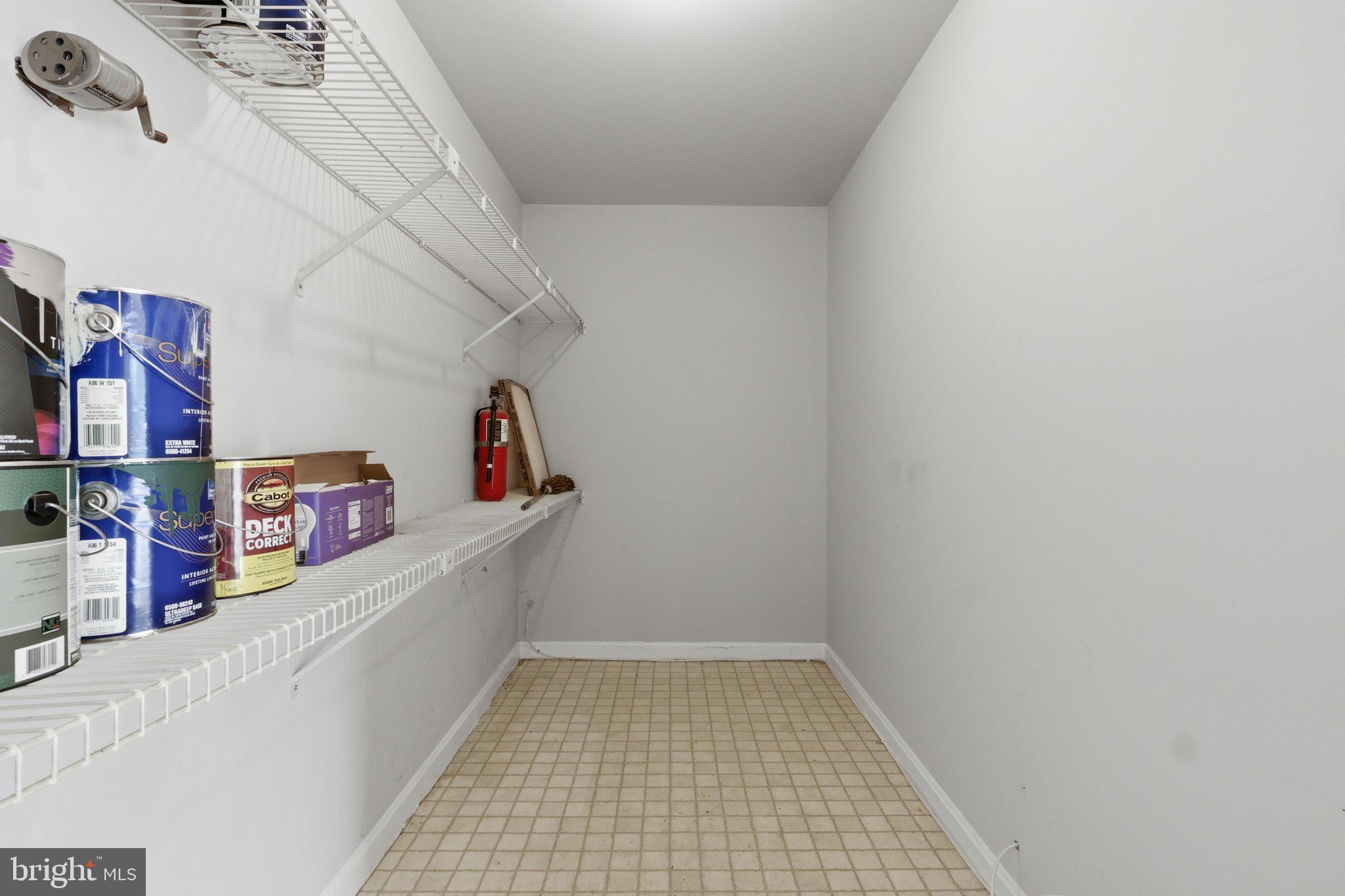 1508 KENSINGTON DRIVE