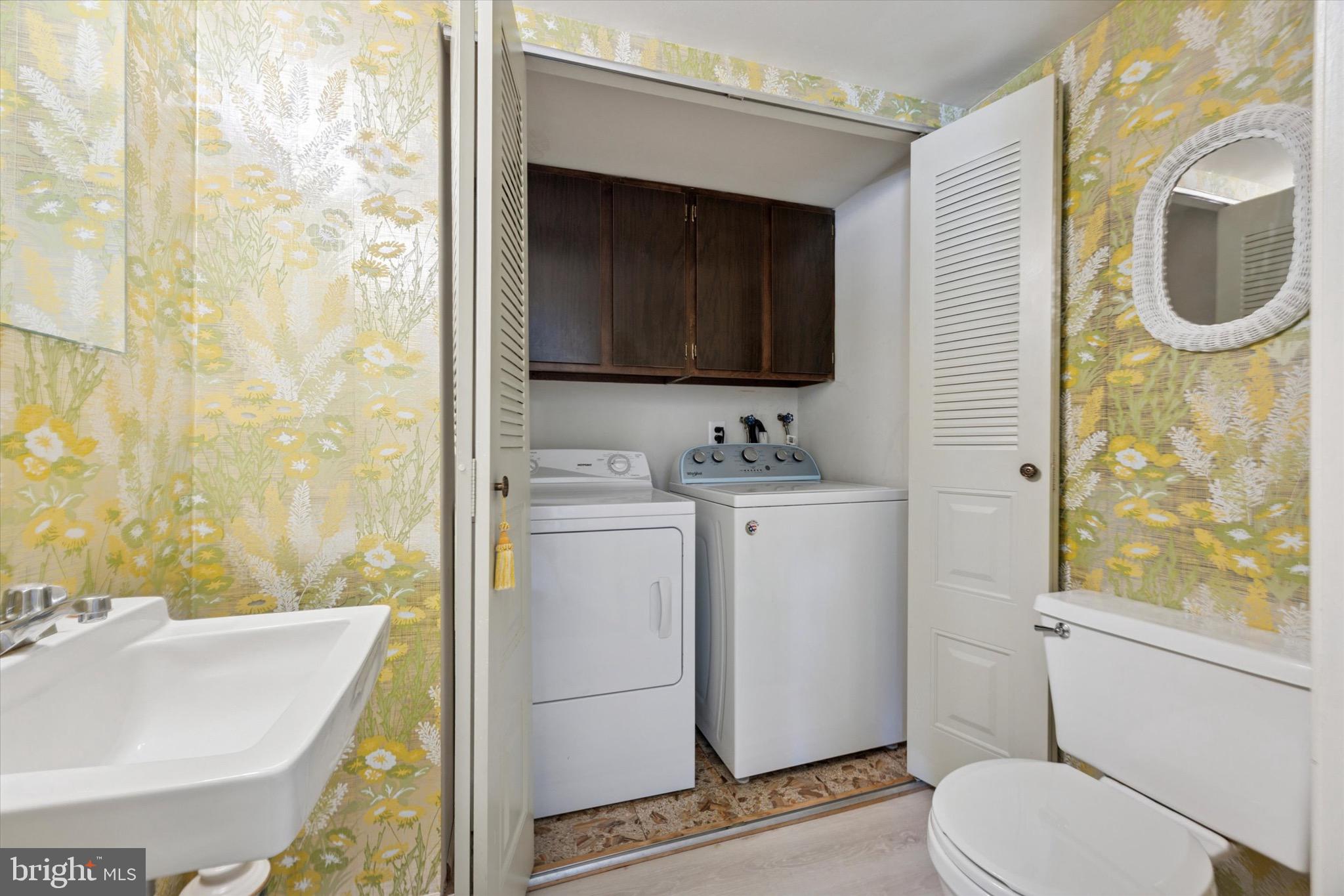 HILLTOP SUMMIT - Residential