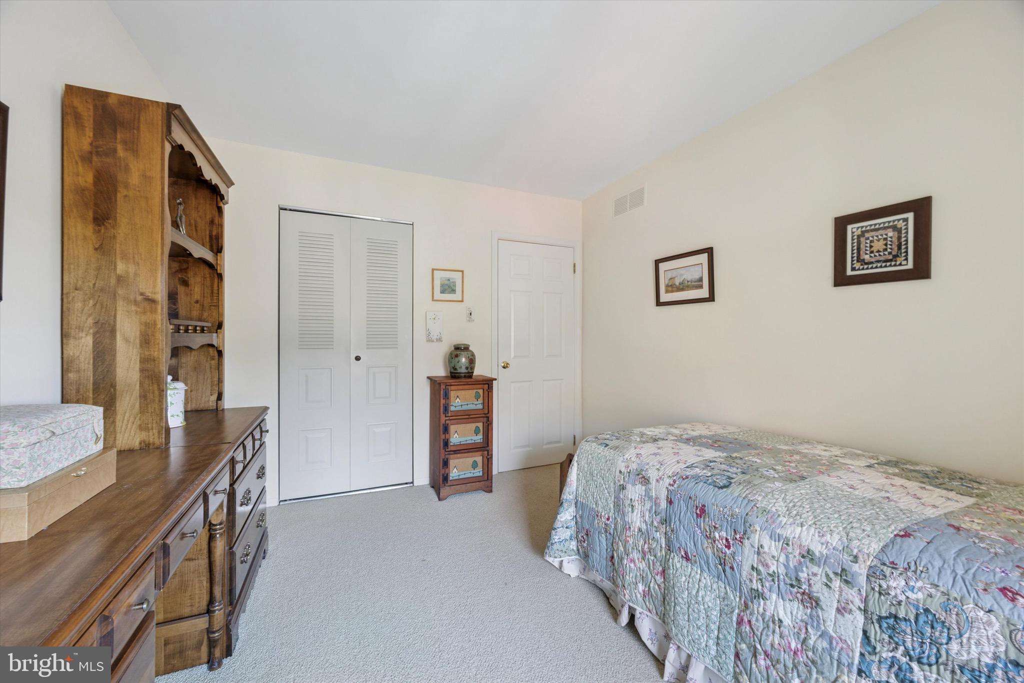 HILLTOP SUMMIT - Residential