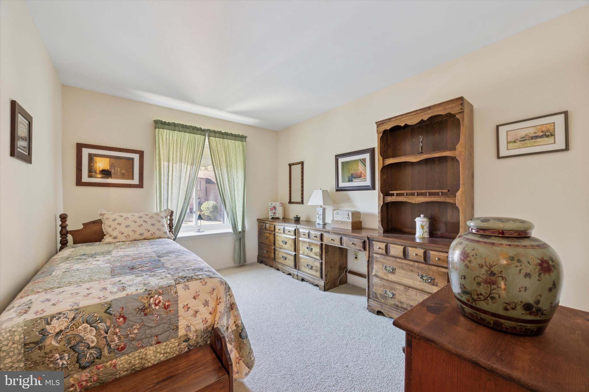 HILLTOP SUMMIT - Residential