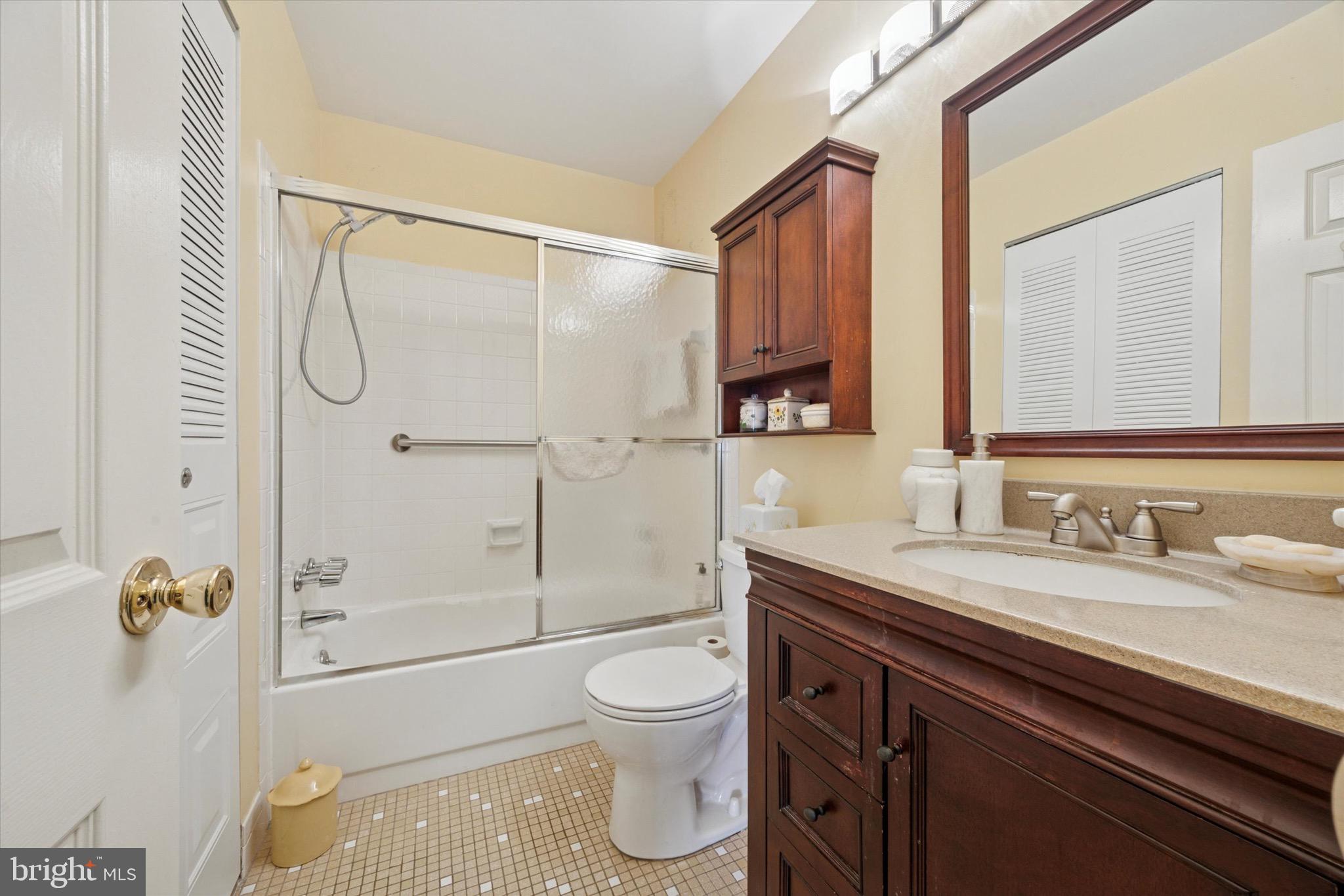 HILLTOP SUMMIT - Residential