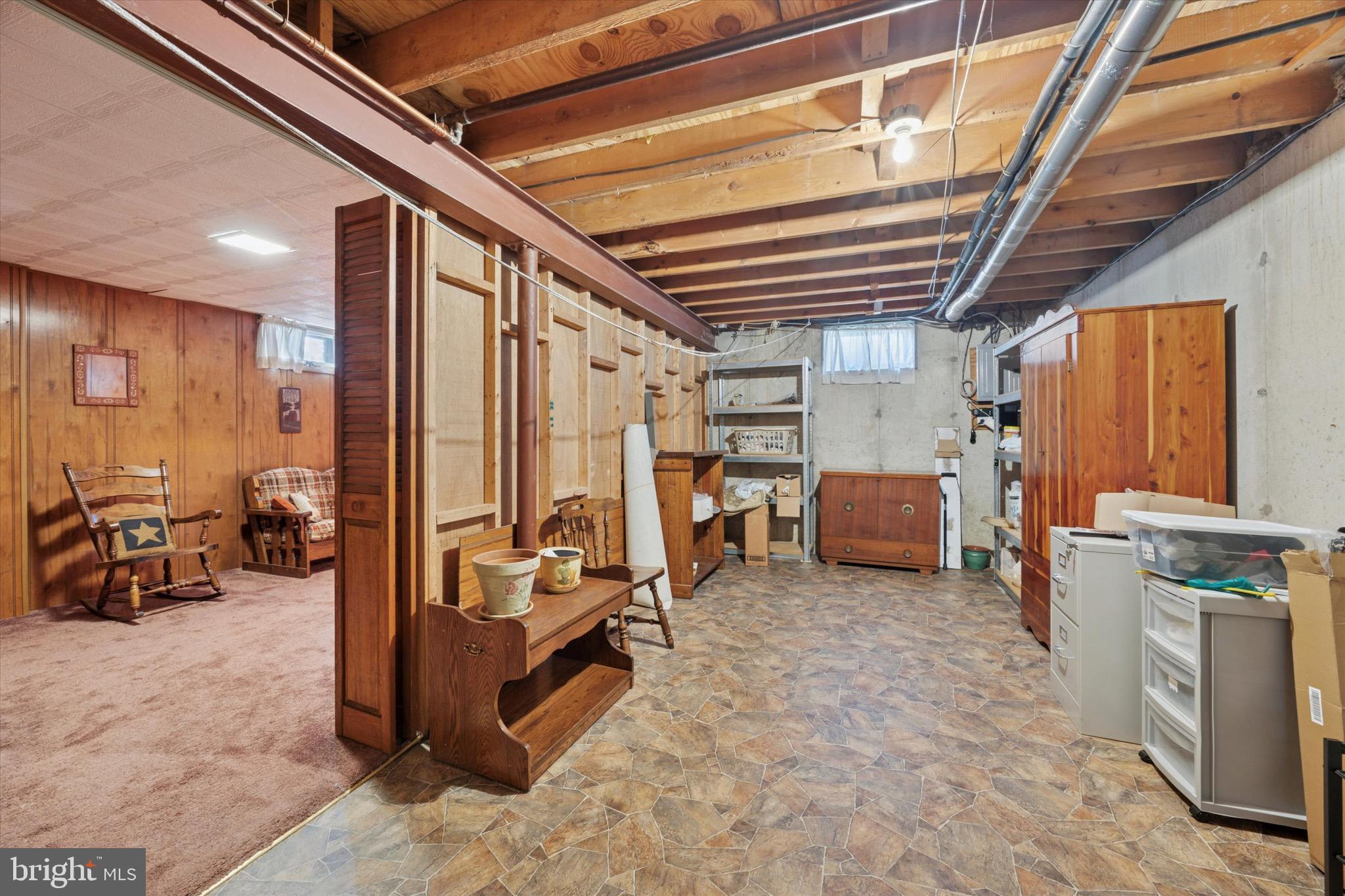 HILLTOP SUMMIT - Residential