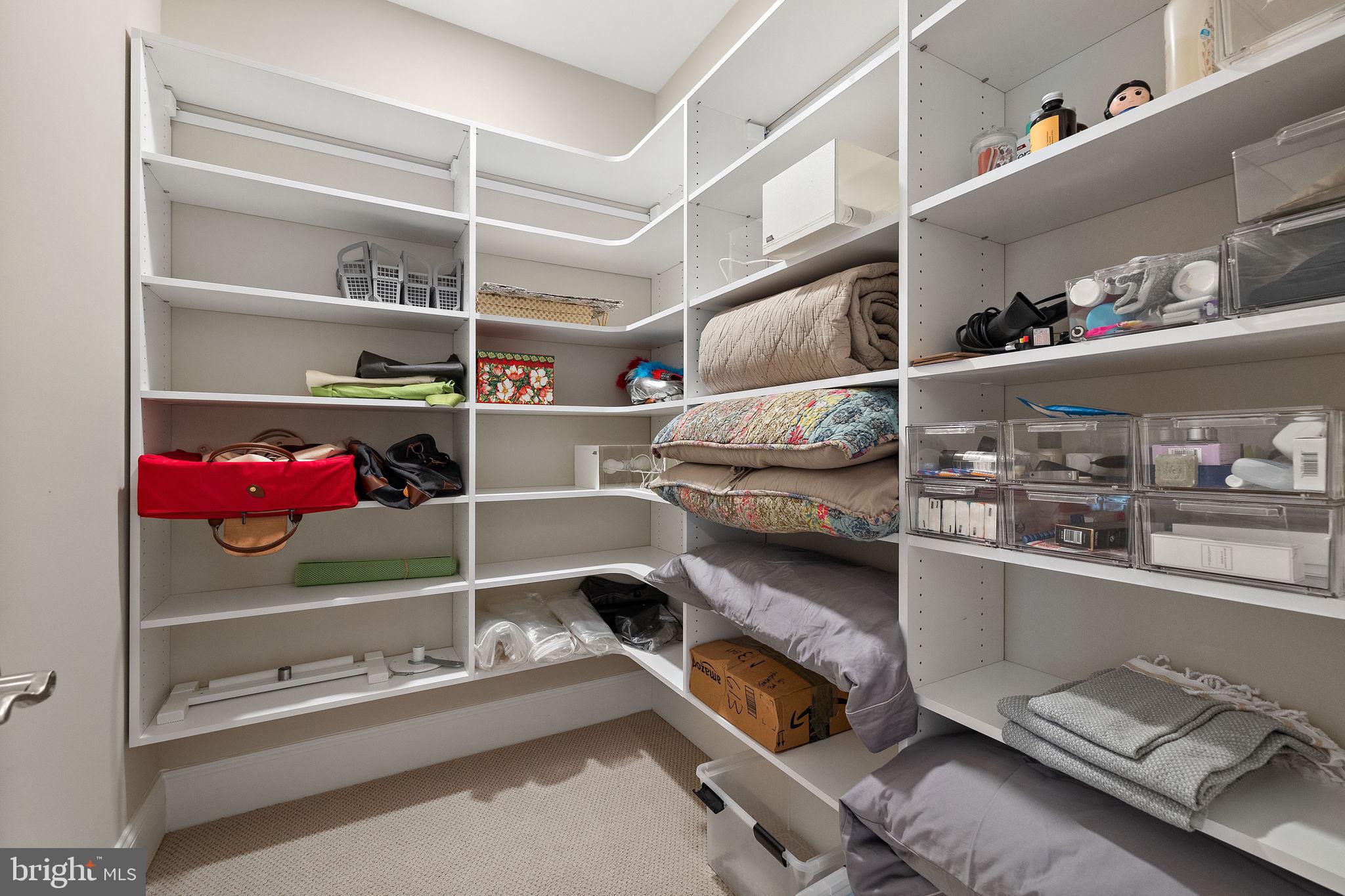 COLUMBIA PLACE - Residential