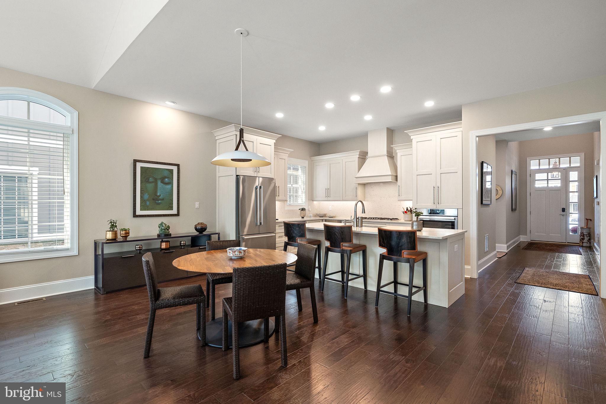 COLUMBIA PLACE - Residential