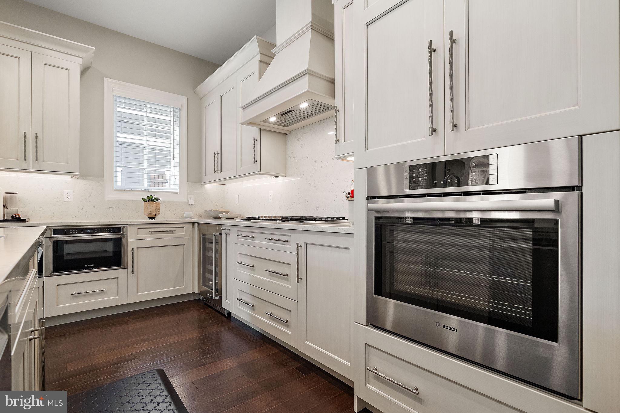 COLUMBIA PLACE - Residential