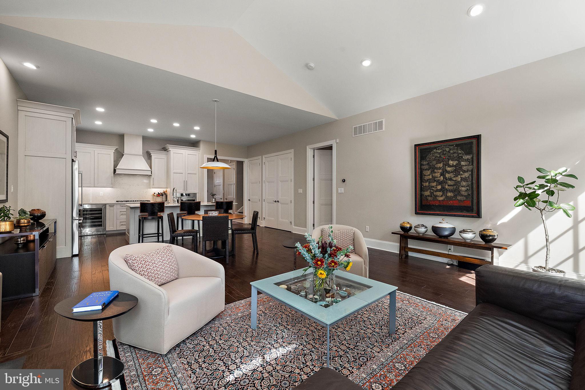 COLUMBIA PLACE - Residential