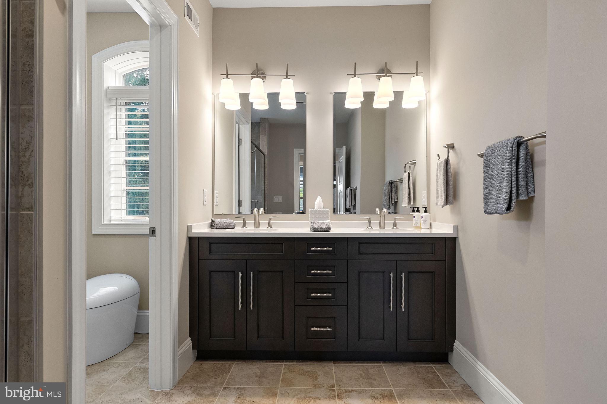 COLUMBIA PLACE - Residential