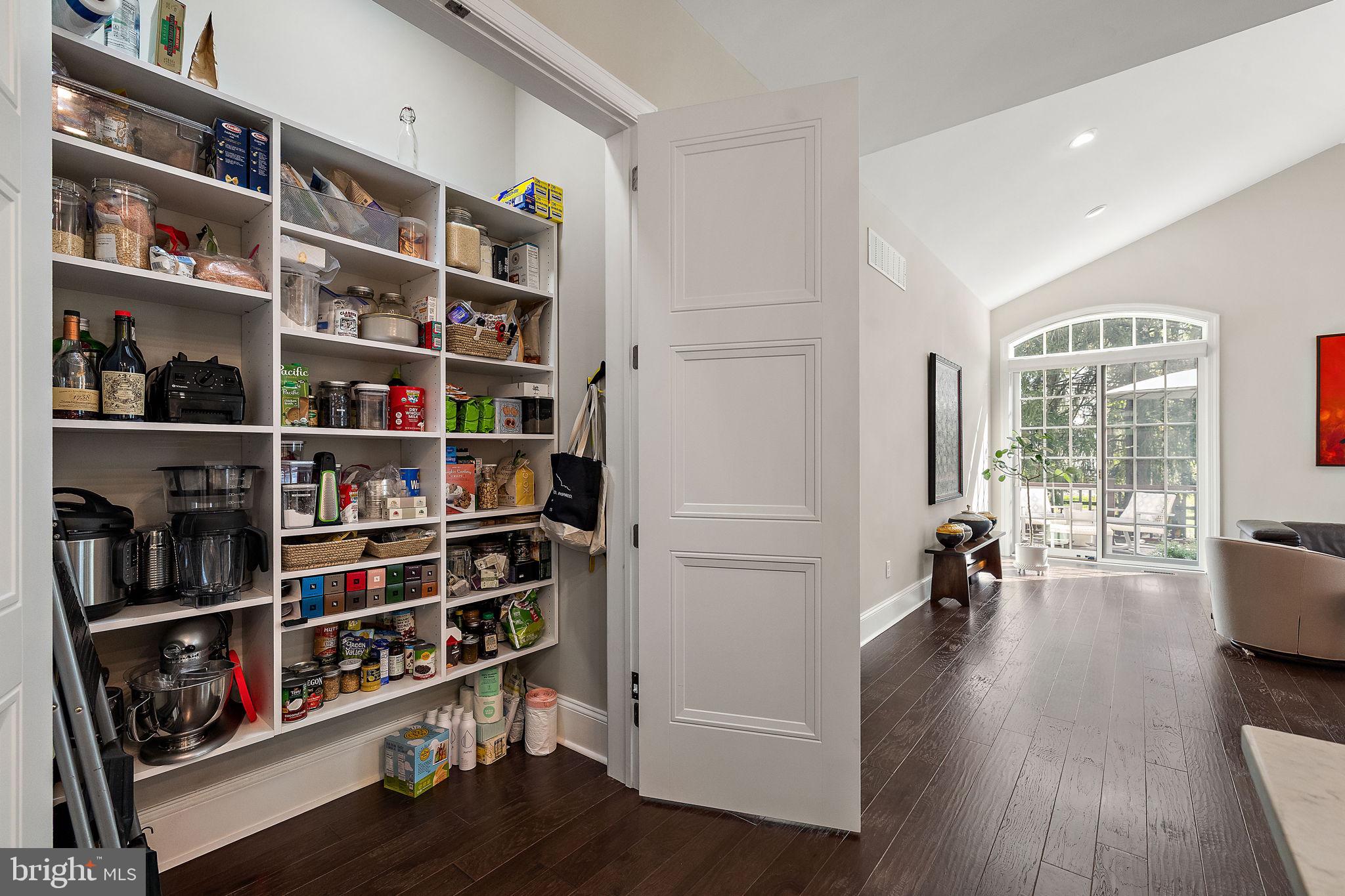 COLUMBIA PLACE - Residential