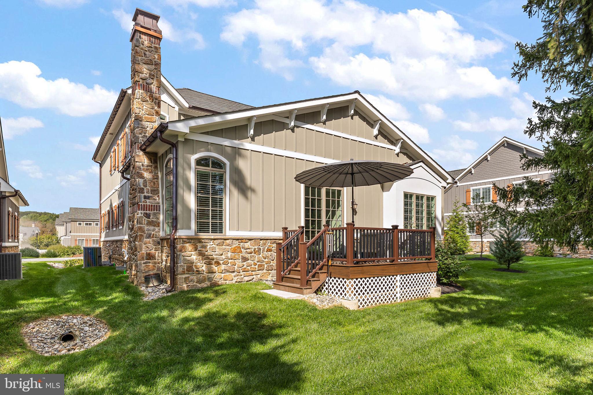 COLUMBIA PLACE - Residential