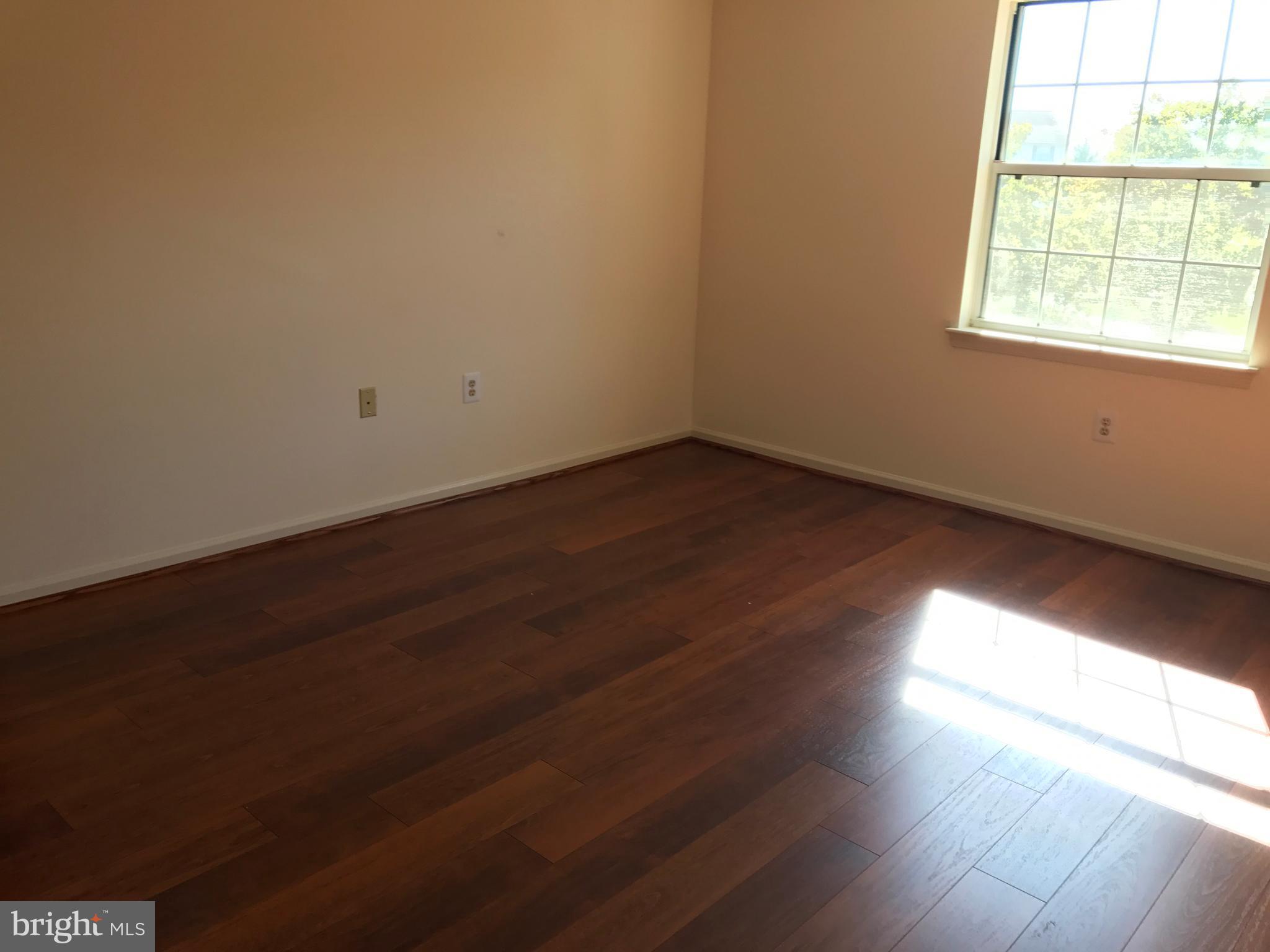 RIVERSIDE - Residential