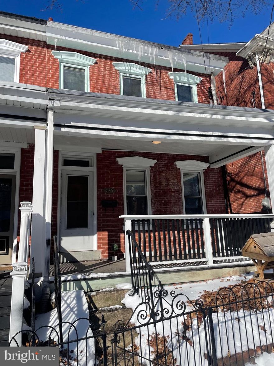 4 bedroom, 1 1/2 bath twin. Has been used in the past 4 years as an income producing rental.  With a little bit of sweat equity,it can be brought to glory. Homes in the area selling for as high as $285,000! Come out and make an offer. This home is being sold AS-IS, with the seller making no repairs.