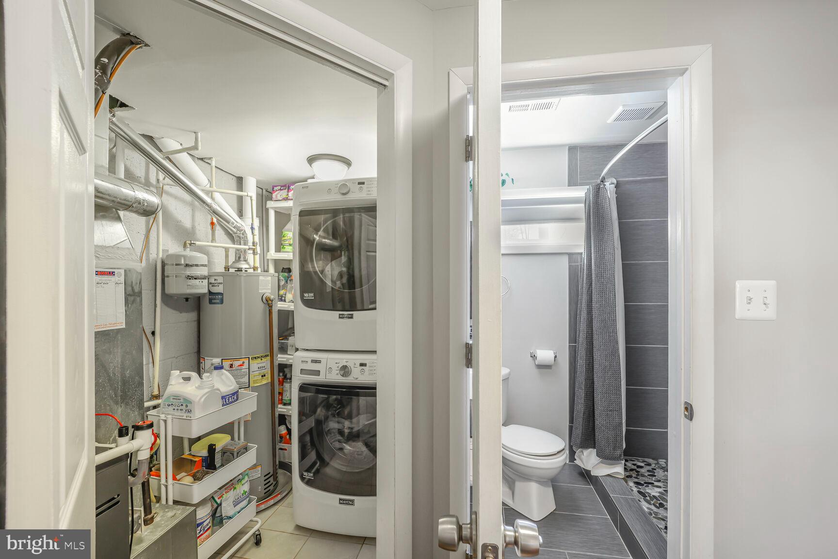 HICKORY KNOLL - Residential