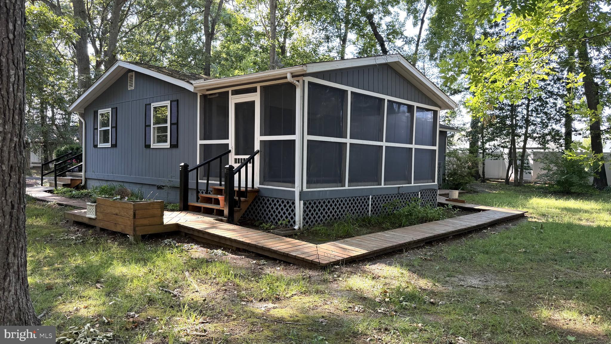 139 STRAWBERRY WAY