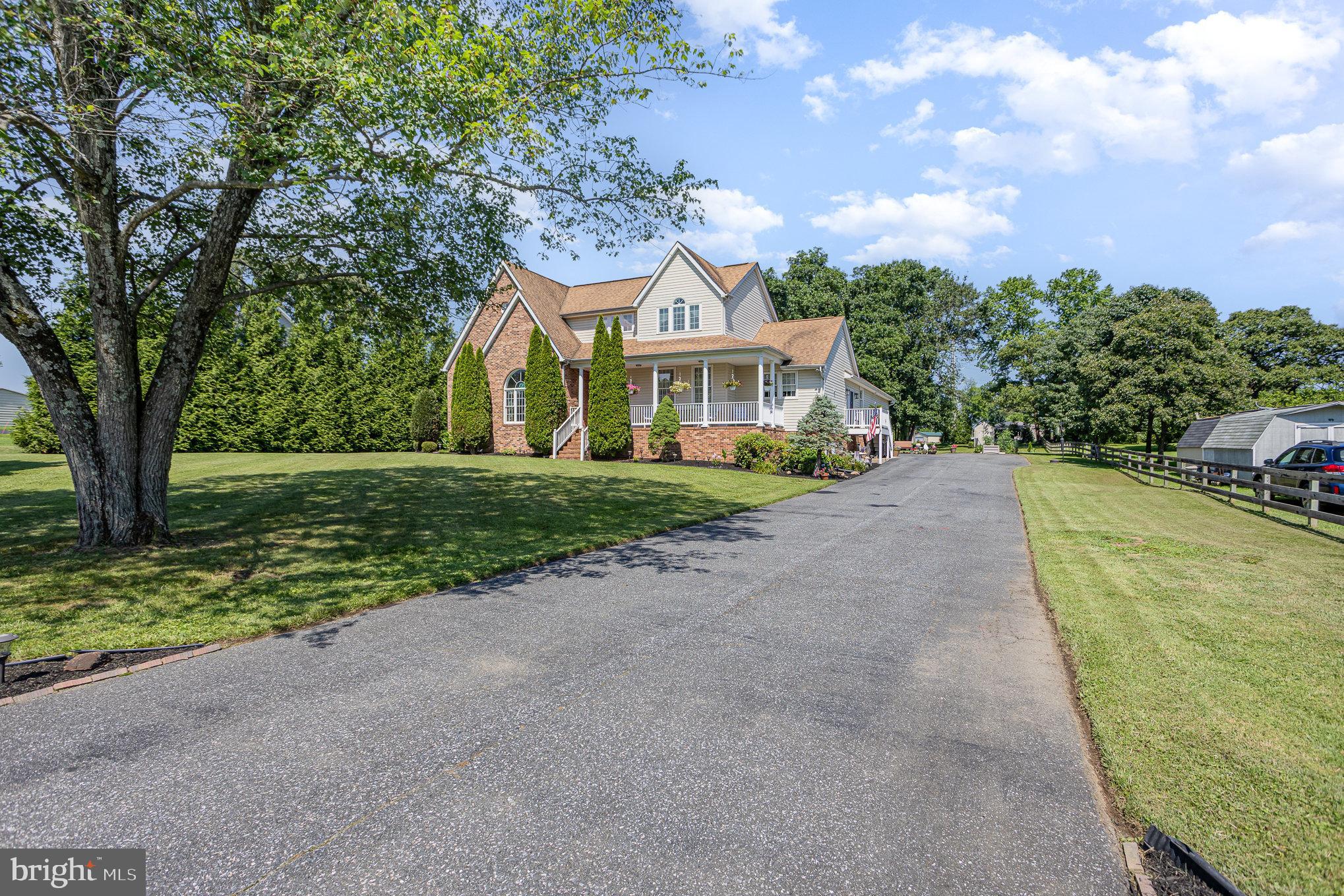 DARRYL GARDENS - Residential
