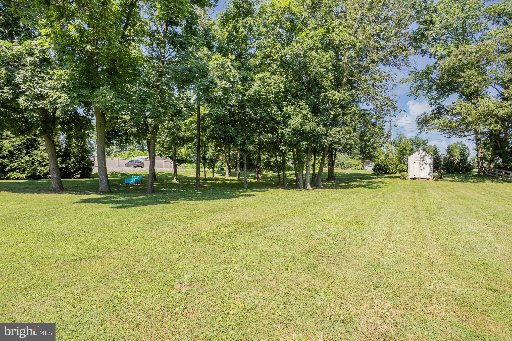 DARRYL GARDENS - Residential