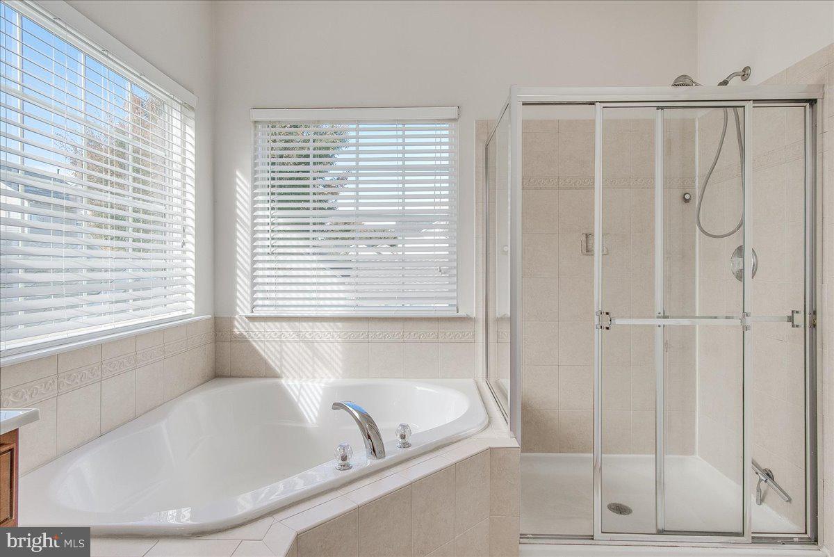 HUNTFIELD - Residential