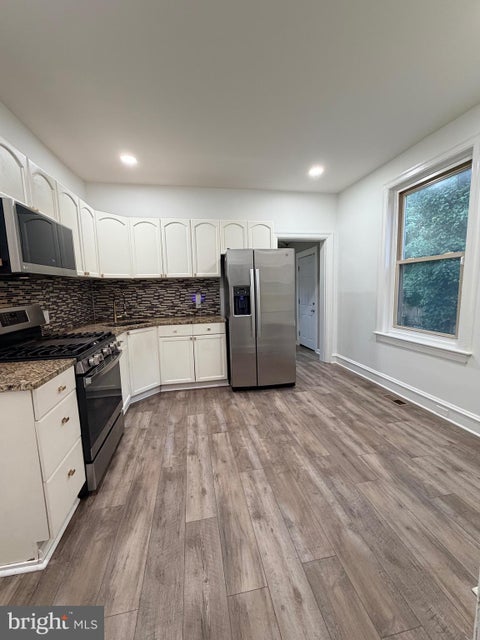 Townhouse For Rent - 20 Laurel Street<br/> Gloucester County, WOODBURY, NJ 08096
