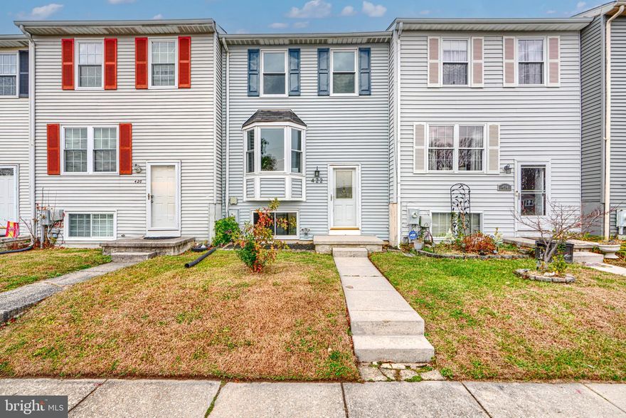 Beautifully updated 3 bed 1.5 bath townhome in the desireable Carrol Crest Community. Open layout with well defined living and dining spaces and all new flooring and paint through out. Enjoy a kitchen with quartz countertops, stainless steel appliances, single deep sink pantry area and rear slider walkout to private deck. Upstairs shows off 3 large bedrooms with ample closet space and updated full bath. The lower is the perfect area for additional living space with bonus half bath, in unit laundry and bonus storage. Great location with easy access to 43 and eastern Ave. Set-up a showing today!