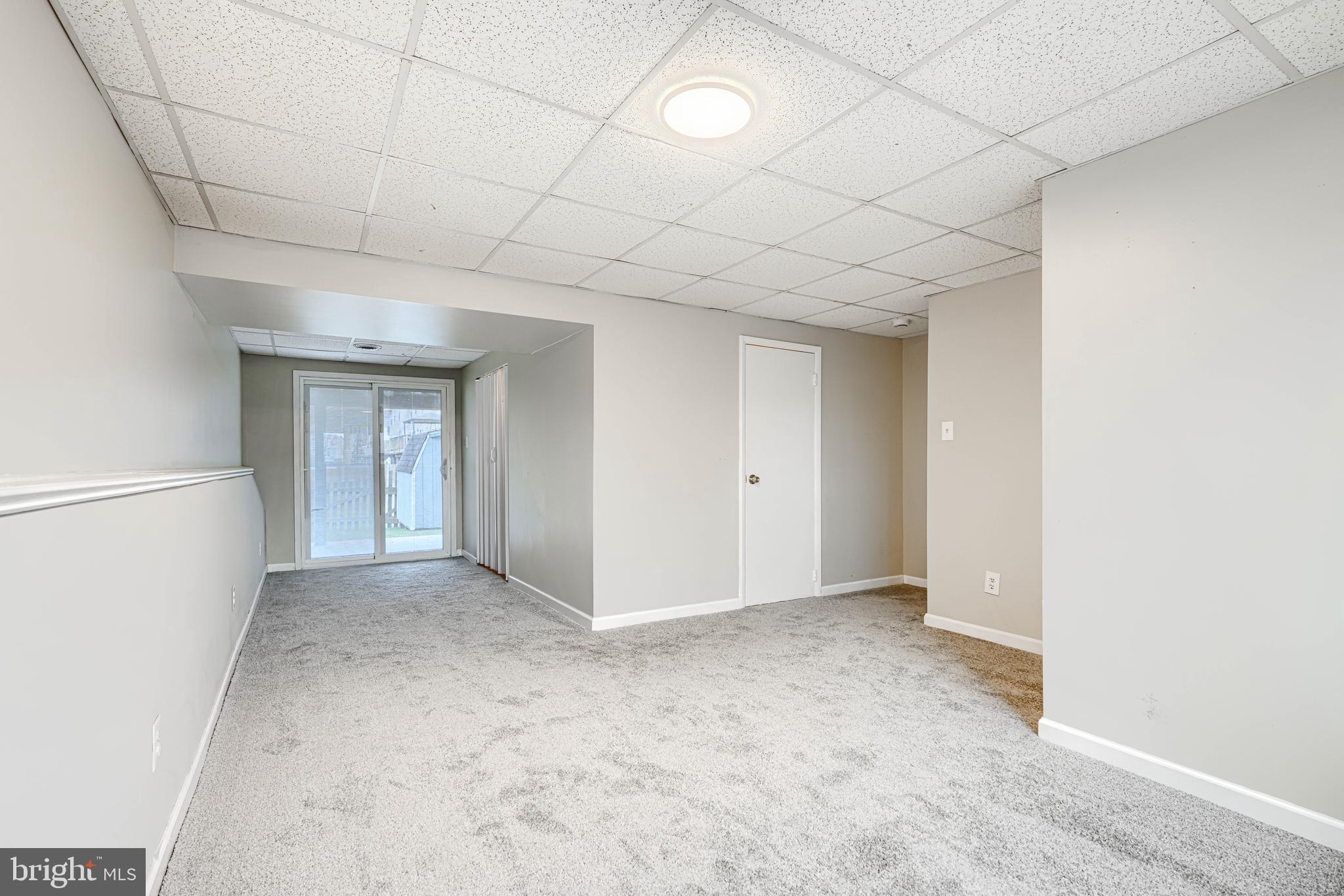 CARROLL CREST - Residential Lease