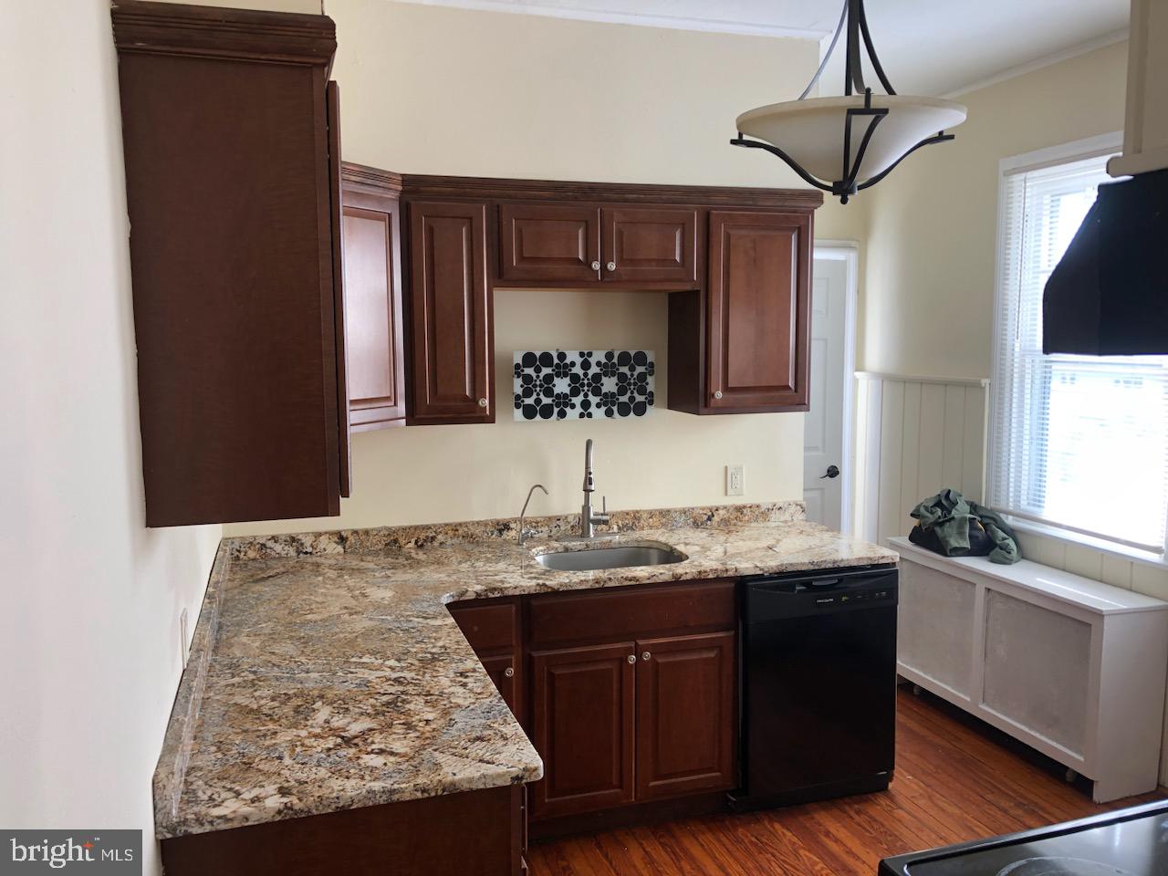 BAEDERWOOD - Residential Lease