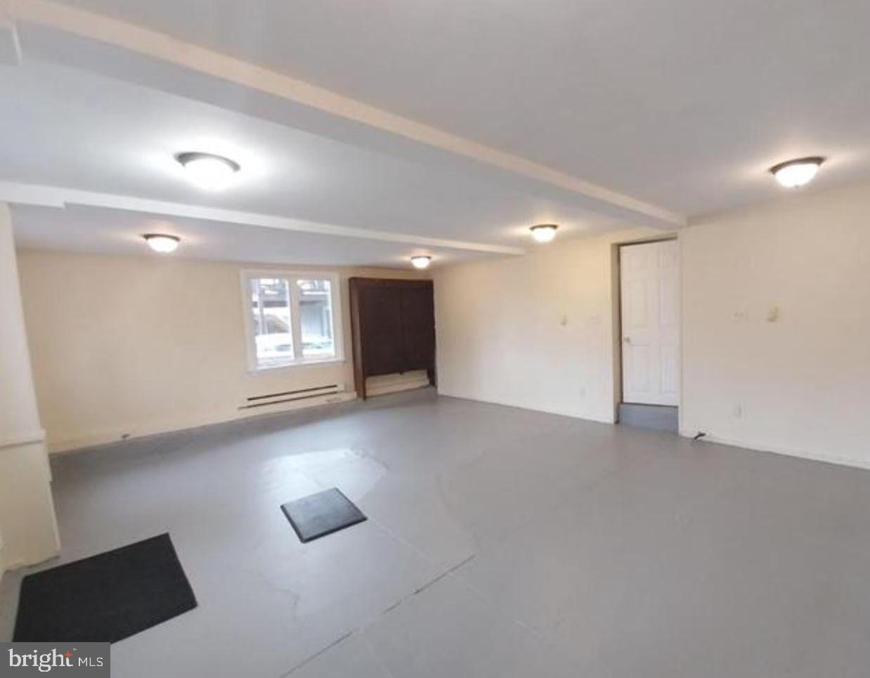 BAEDERWOOD - Residential Lease